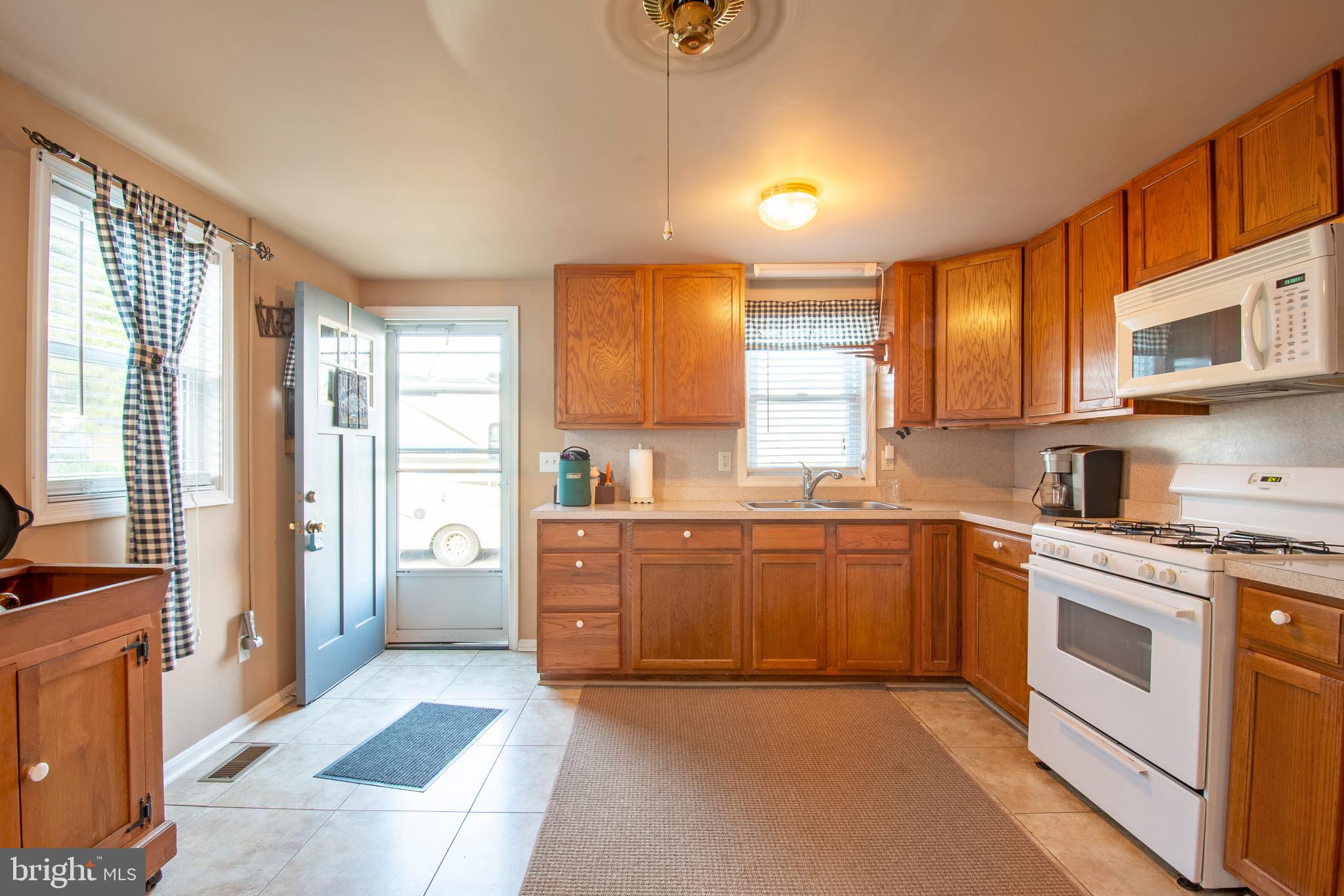 ARGOS CORNER - Residential