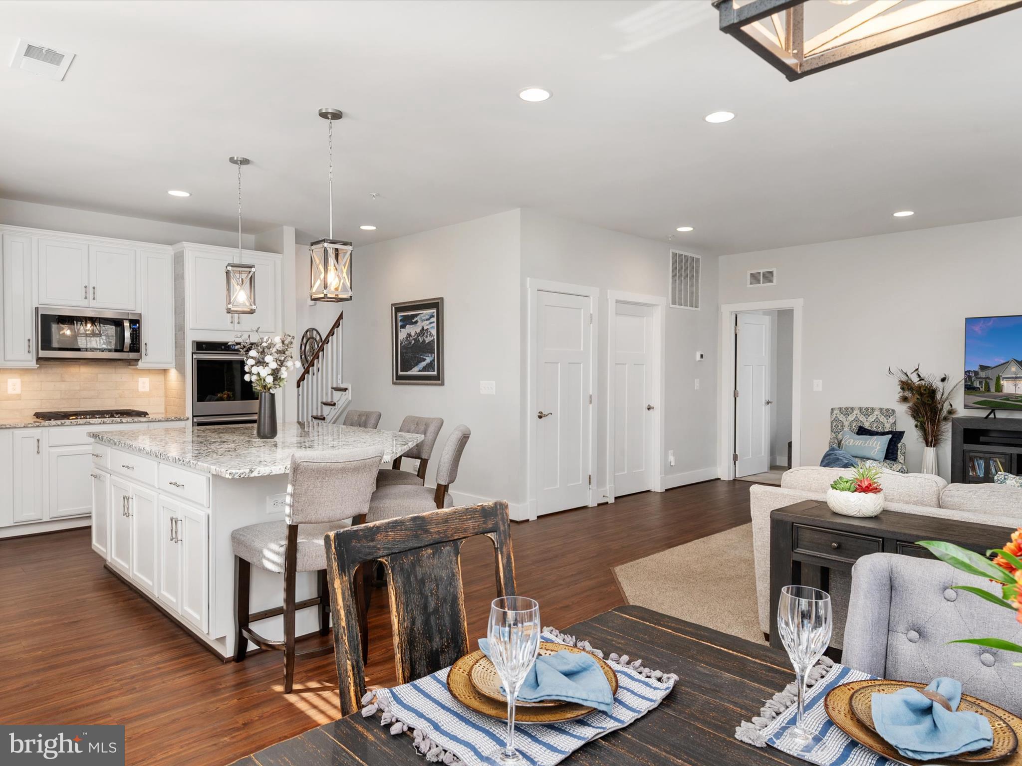 RESERVE AT PONDVIEW - Residential