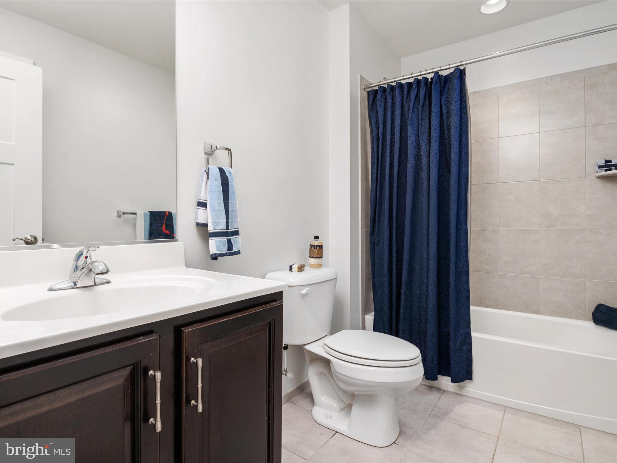 RESERVE AT PONDVIEW - Residential