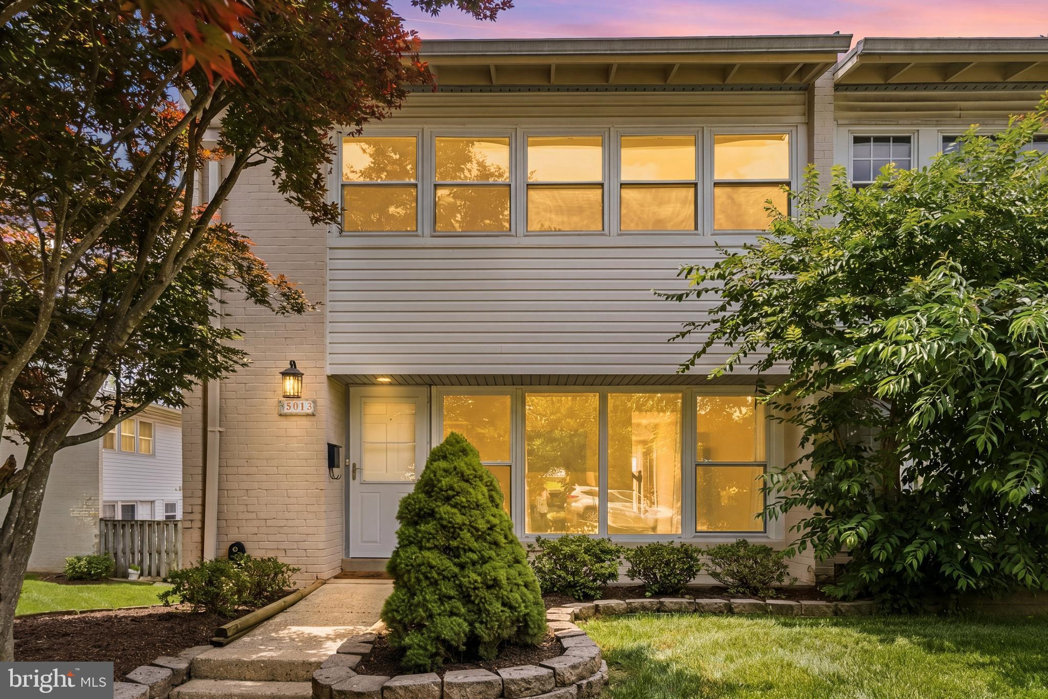 FAIRFAX HERITAGE - Residential