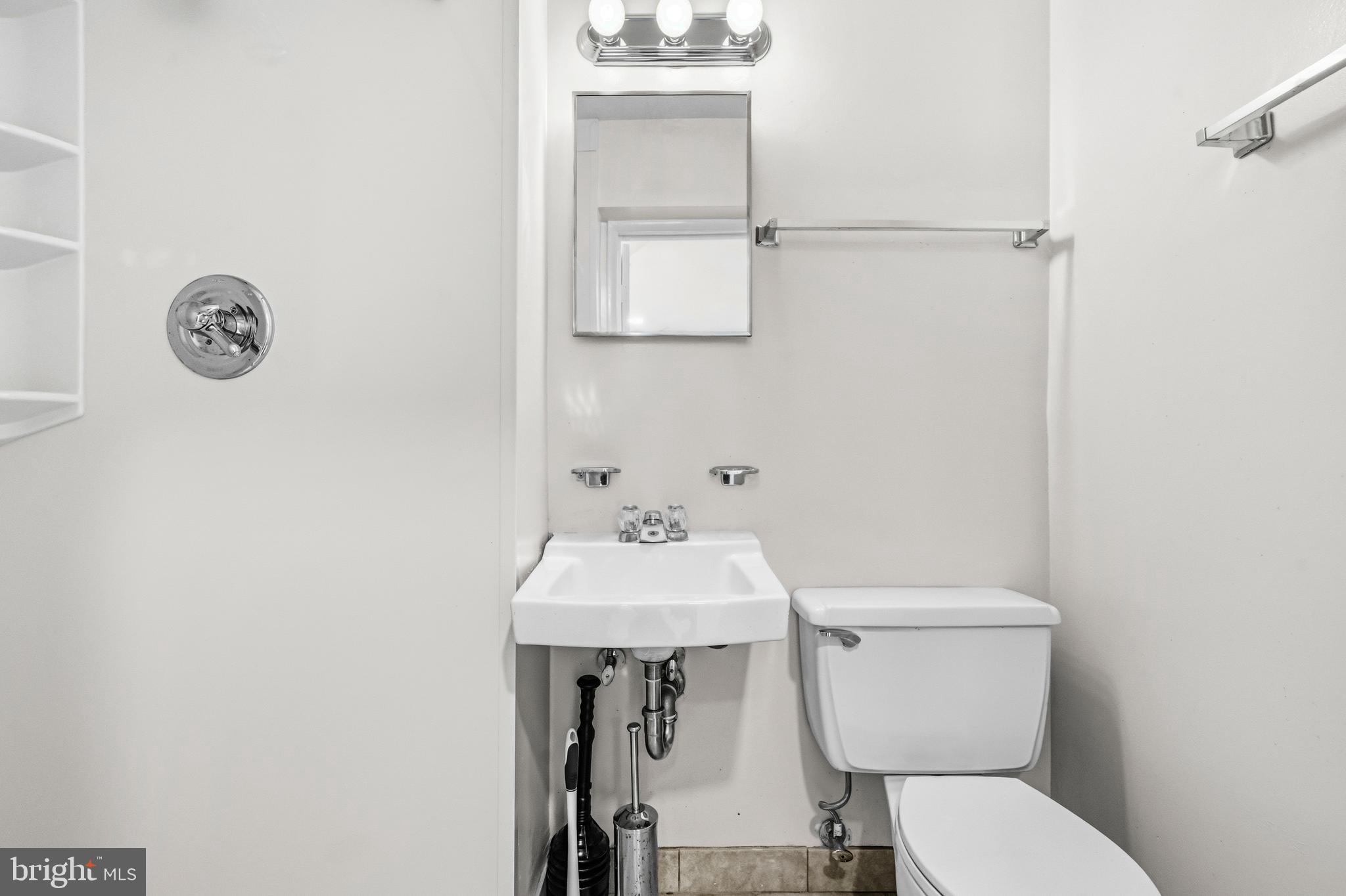FAIRFAX HERITAGE - Residential