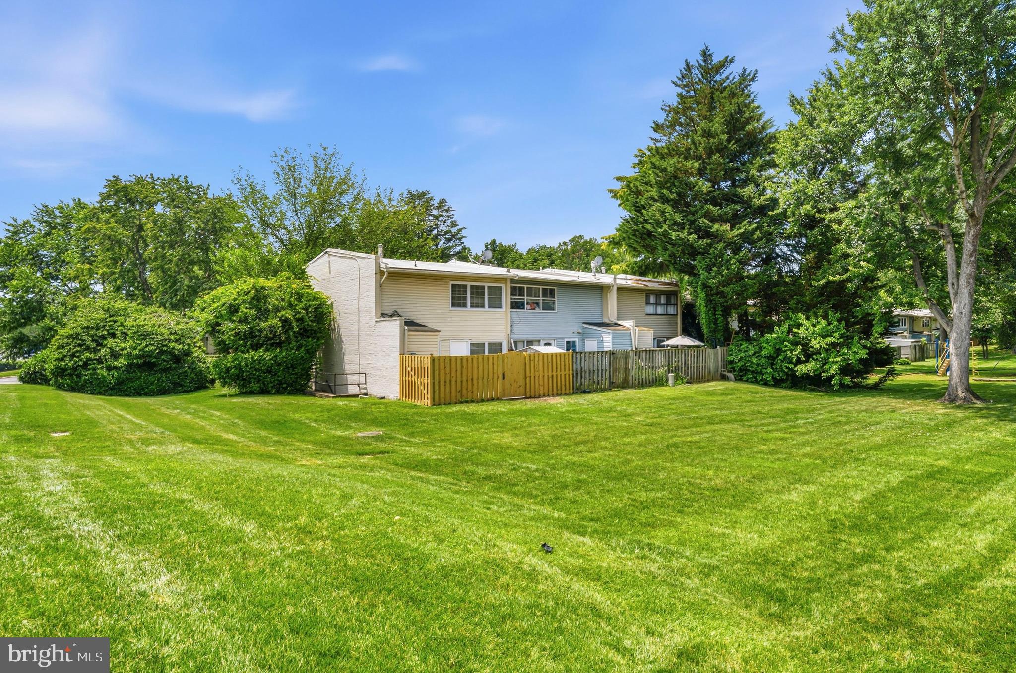 FAIRFAX HERITAGE - Residential