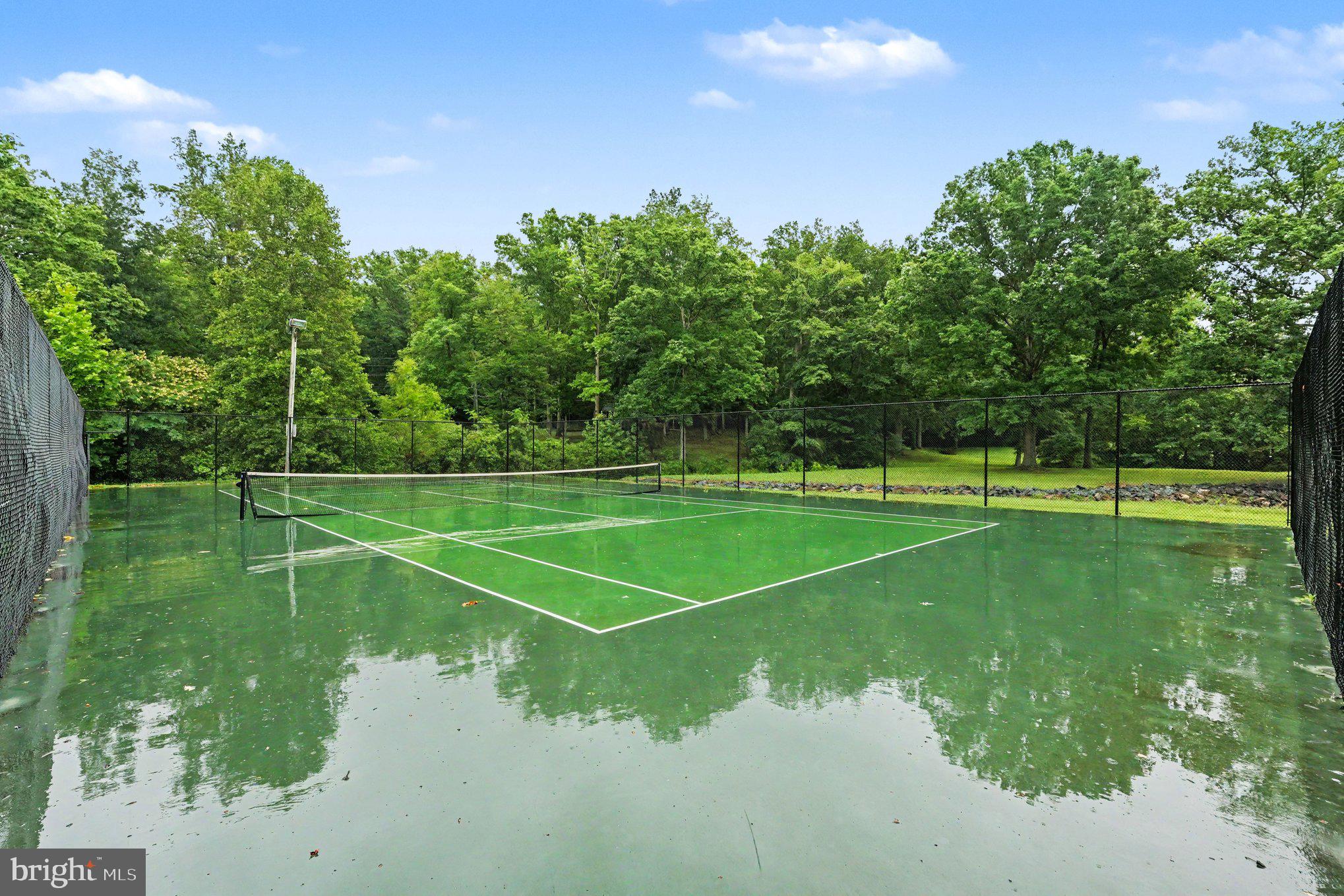 LAKE WILDERNESS - Residential
