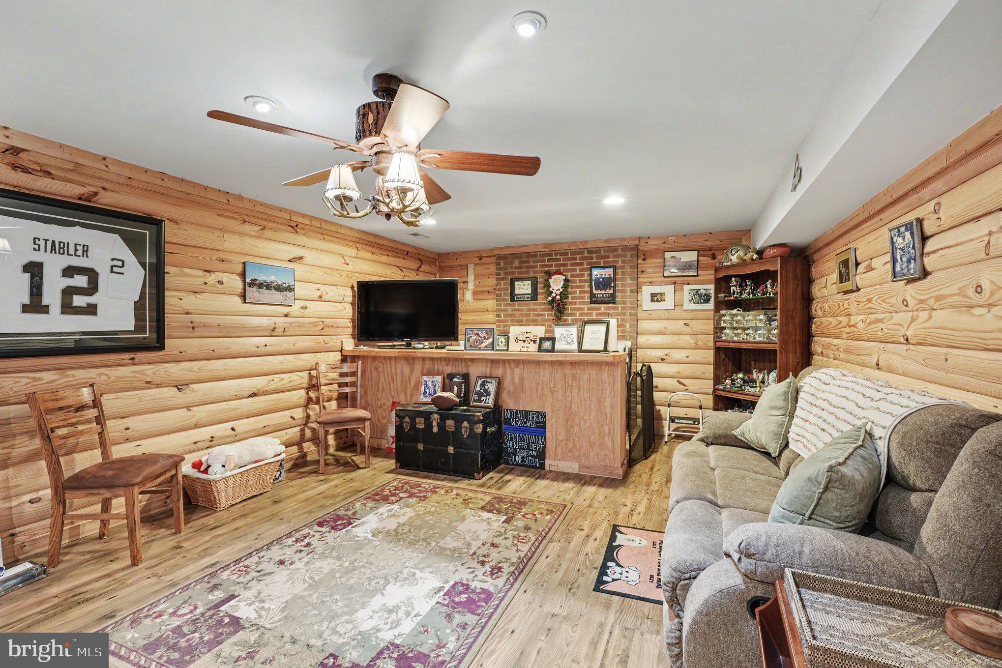 LAKE WILDERNESS - Residential