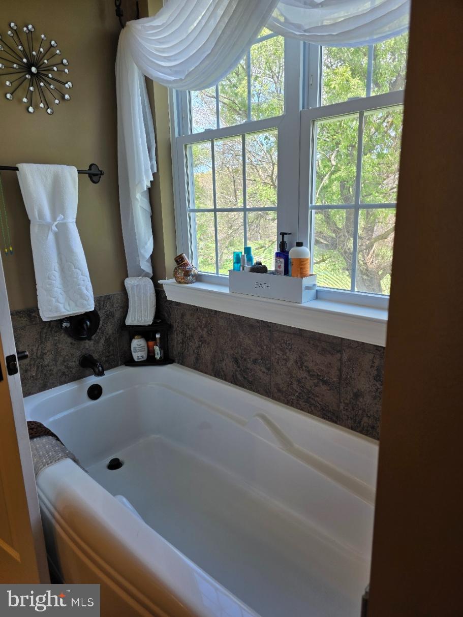 CHENOPODIUM ACRES - Residential