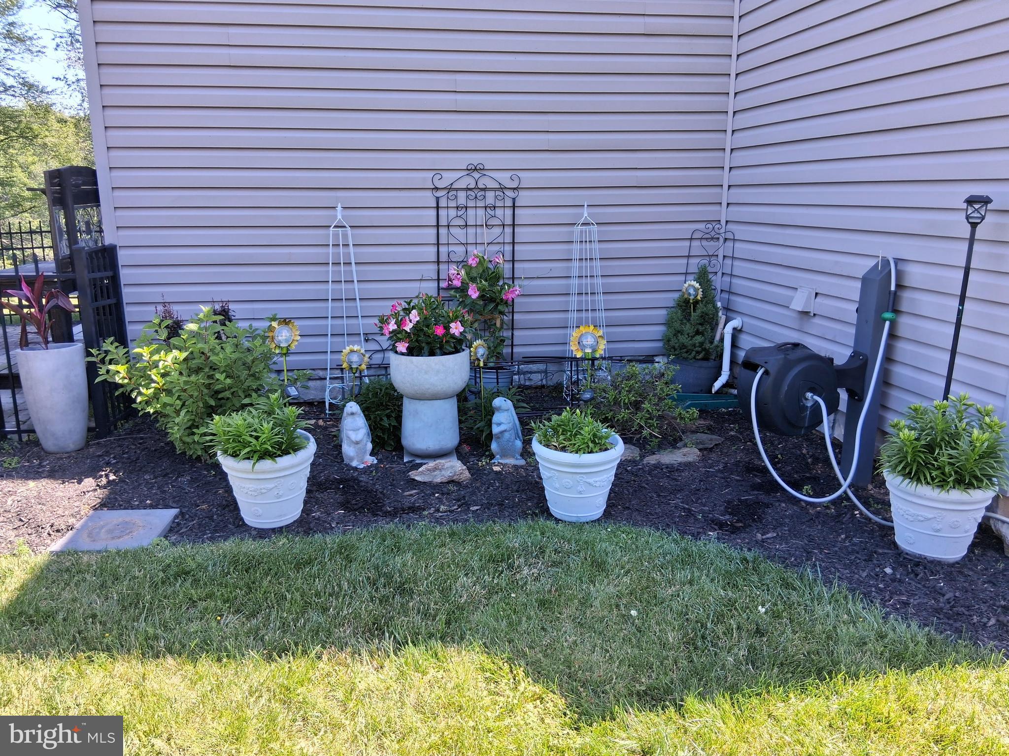 CHENOPODIUM ACRES - Residential