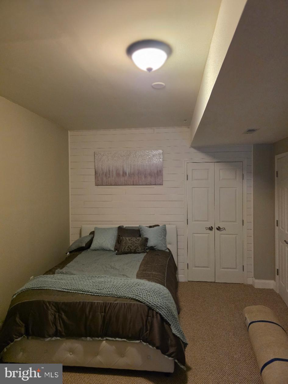 CHENOPODIUM ACRES - Residential