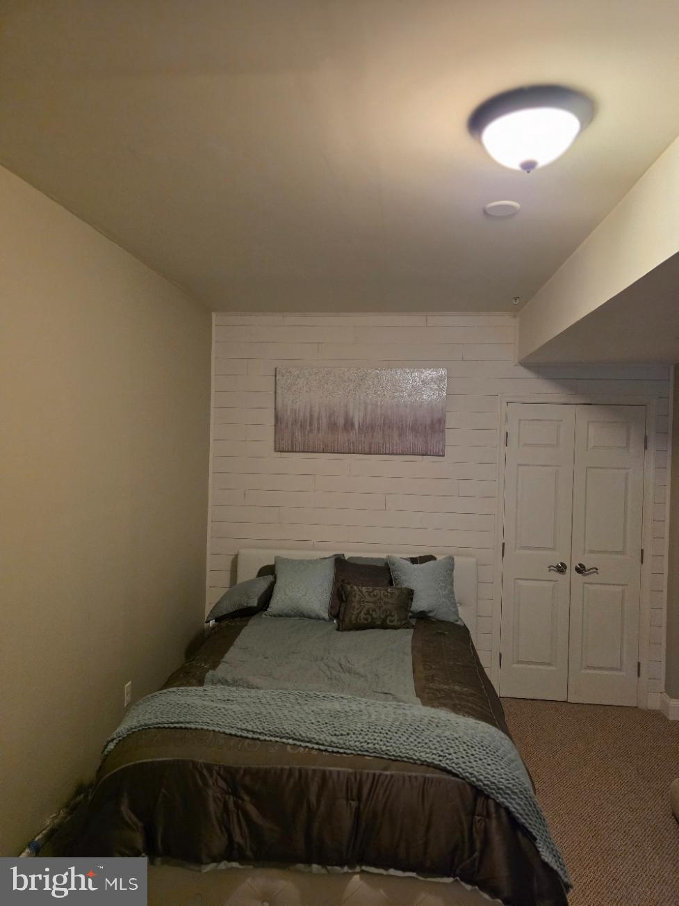 CHENOPODIUM ACRES - Residential