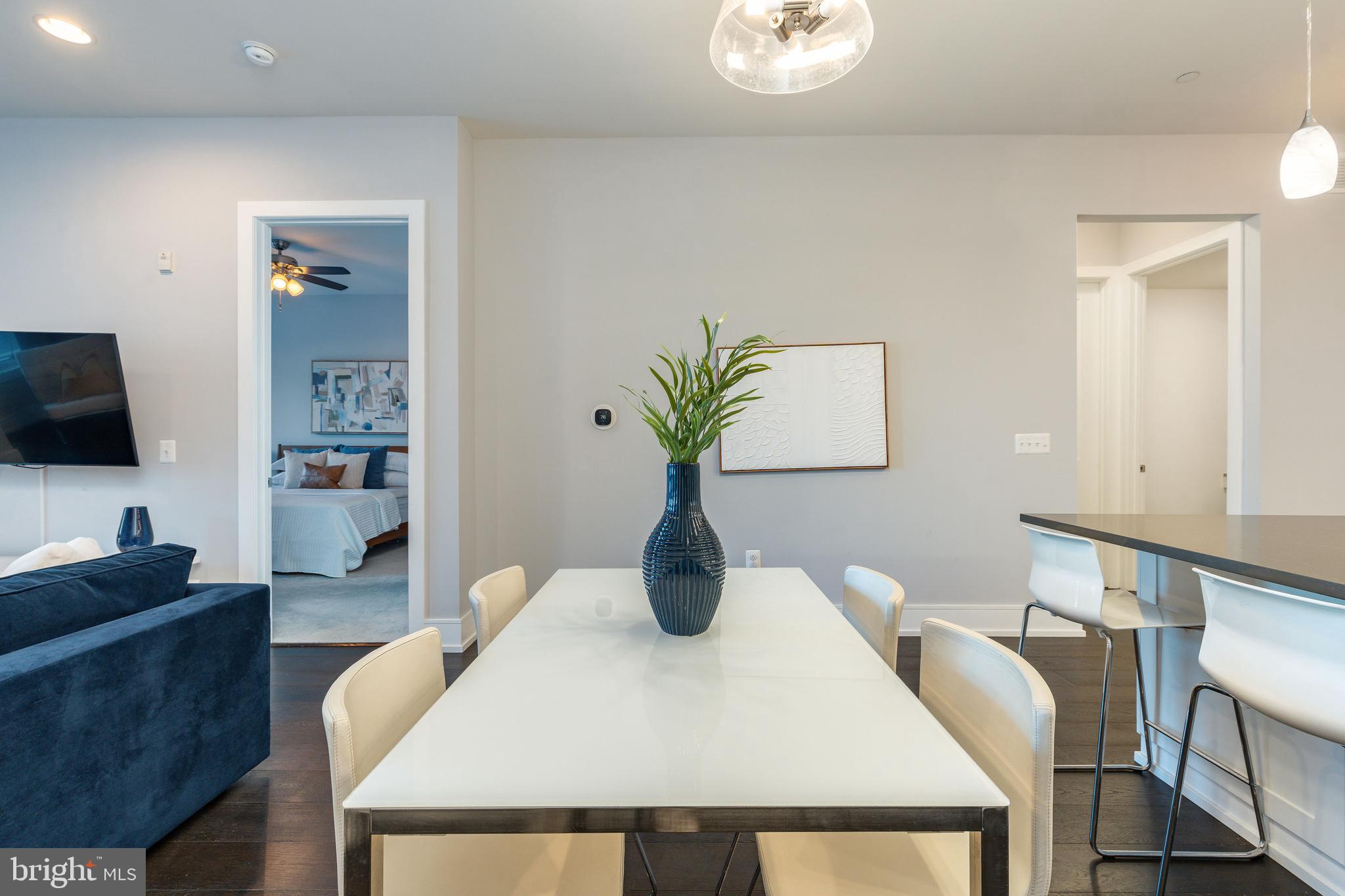 SOCIETY HILL - Residential