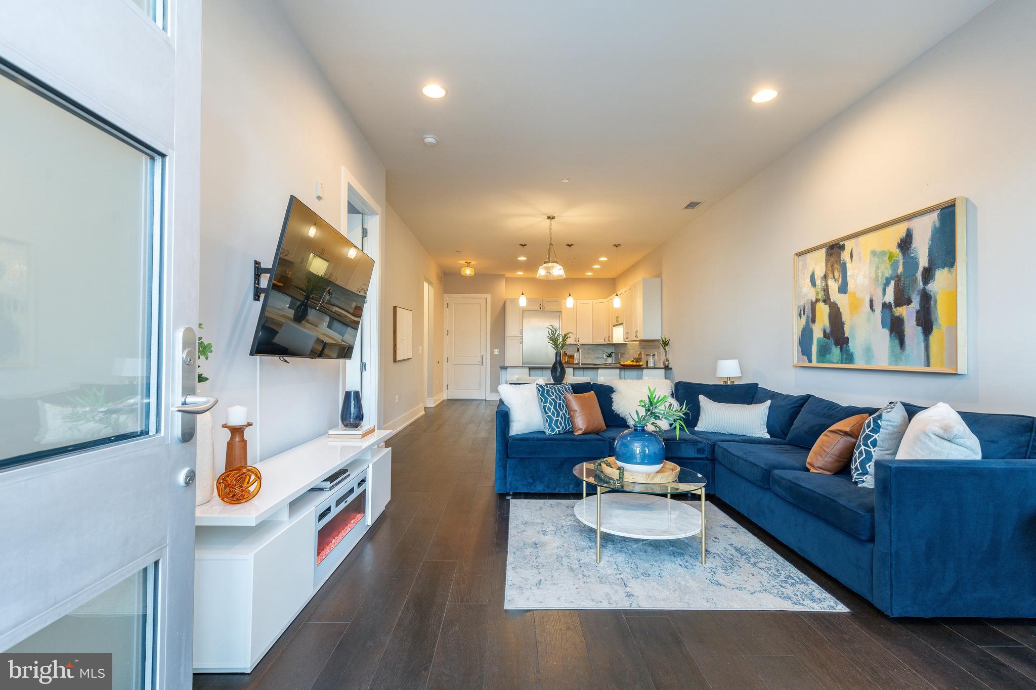 SOCIETY HILL - Residential