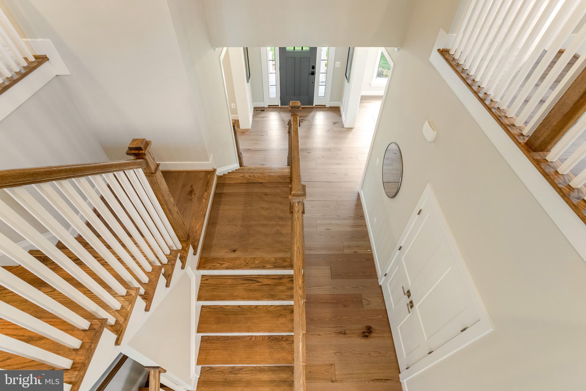 DUNN LORING - Residential