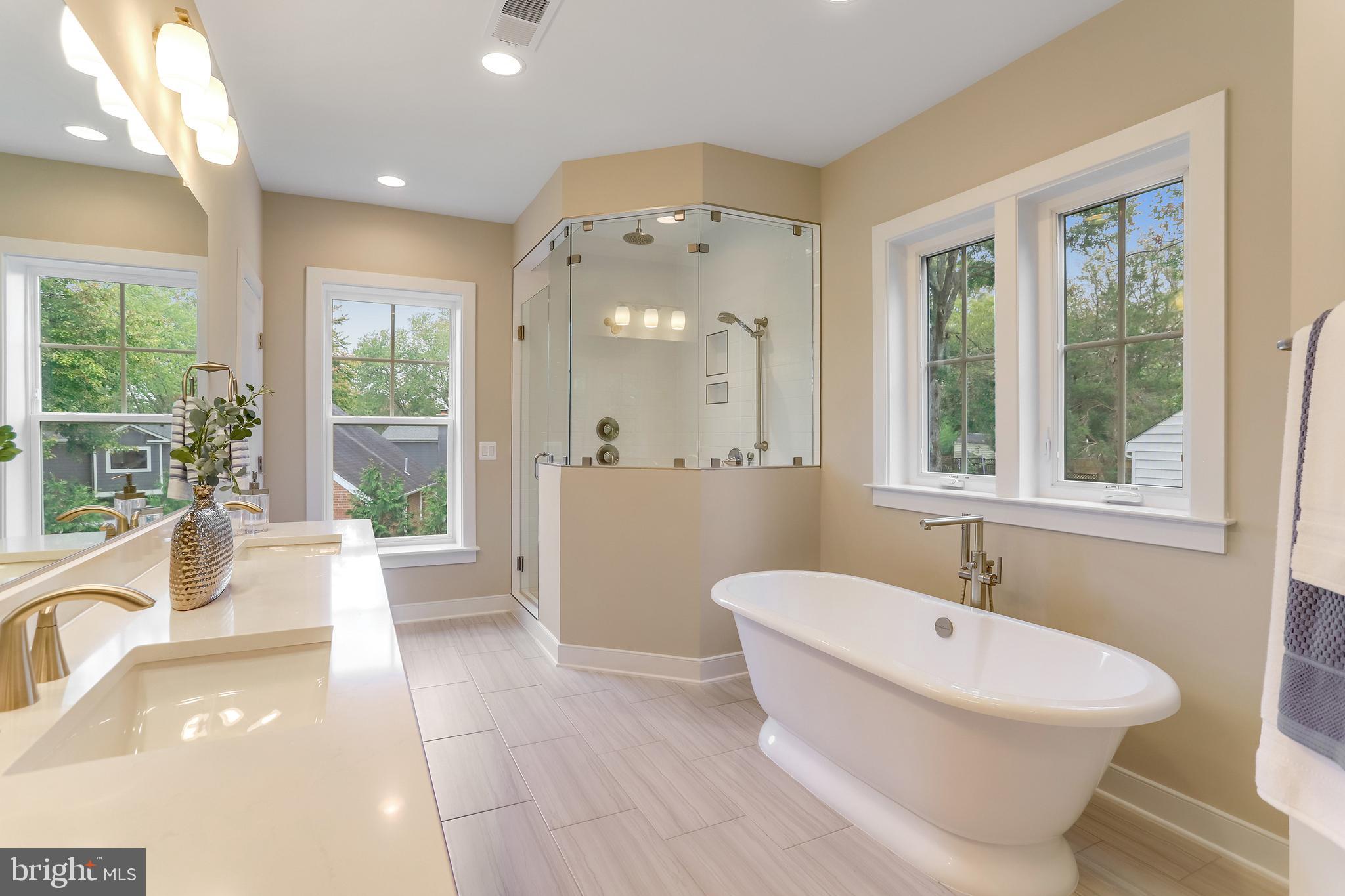 DUNN LORING - Residential