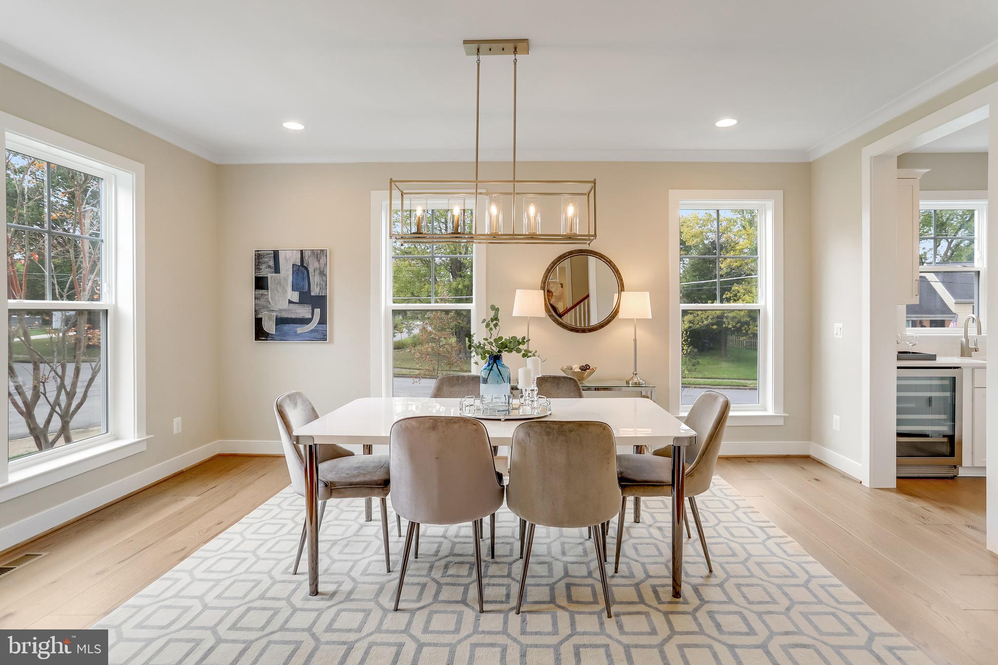 DUNN LORING - Residential
