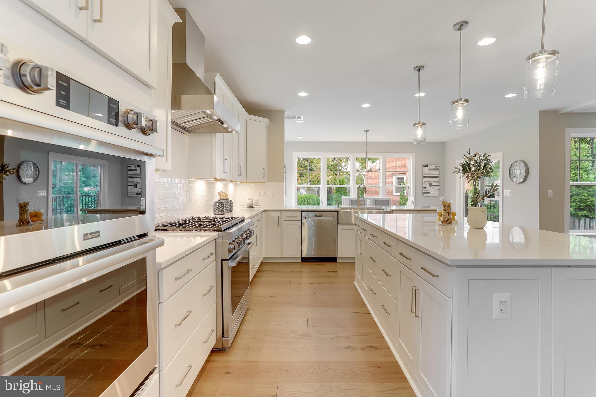 DUNN LORING - Residential