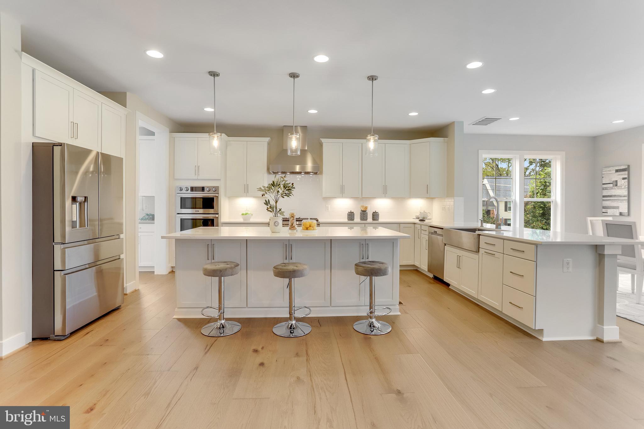 DUNN LORING - Residential