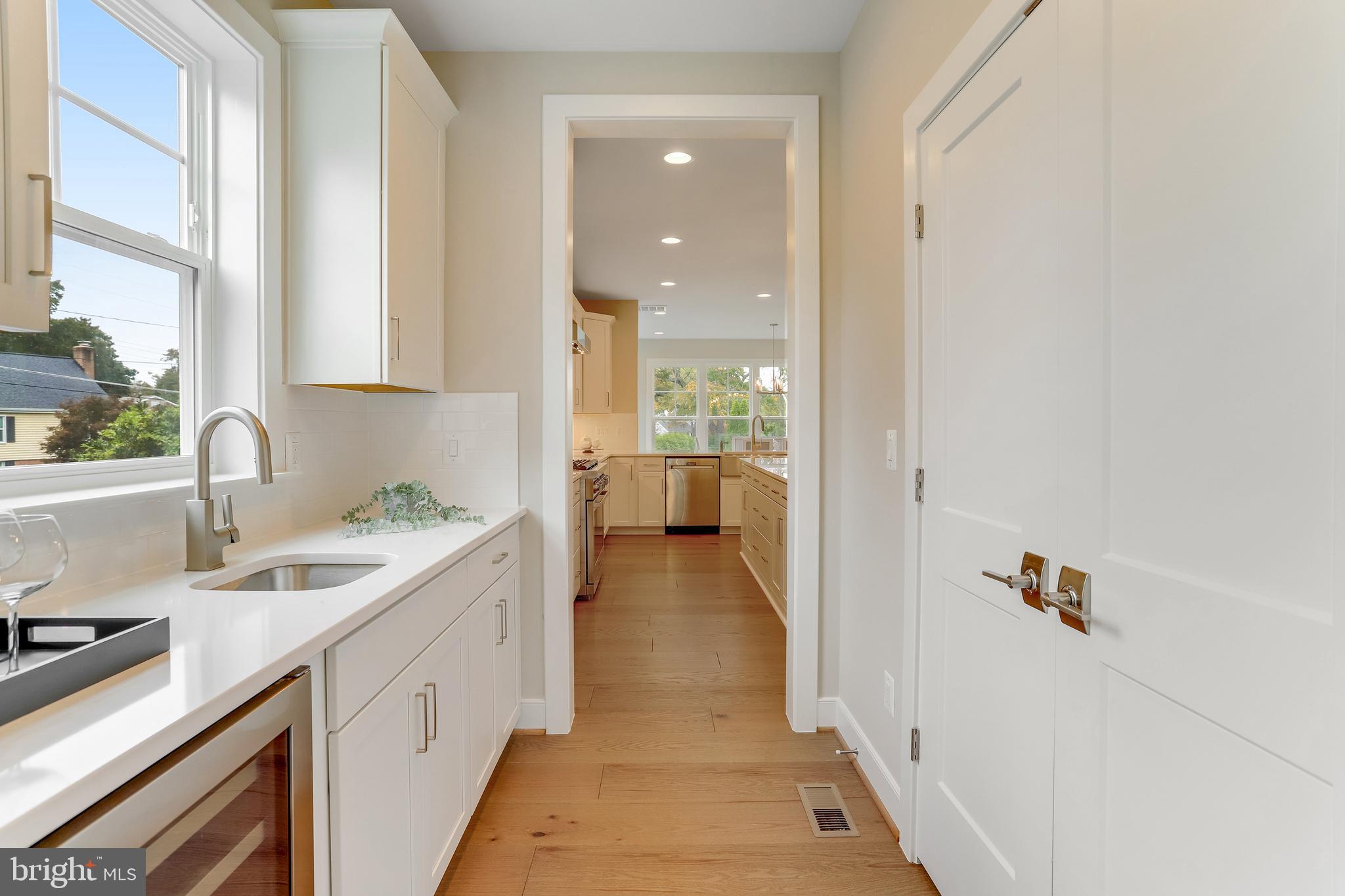 DUNN LORING - Residential