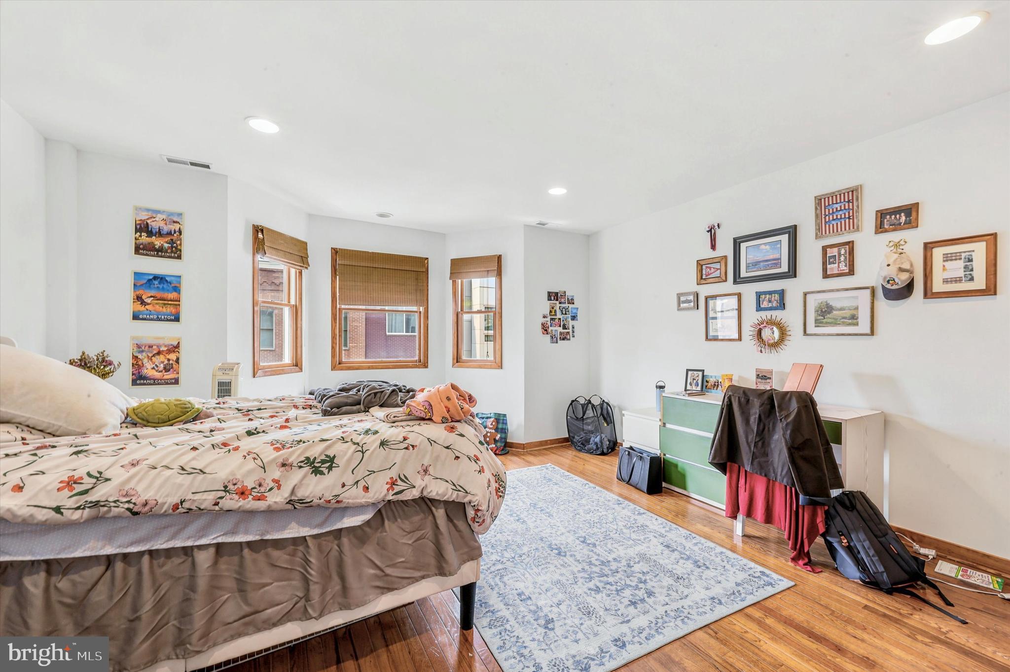 WASHINGTON SQ WEST - Residential