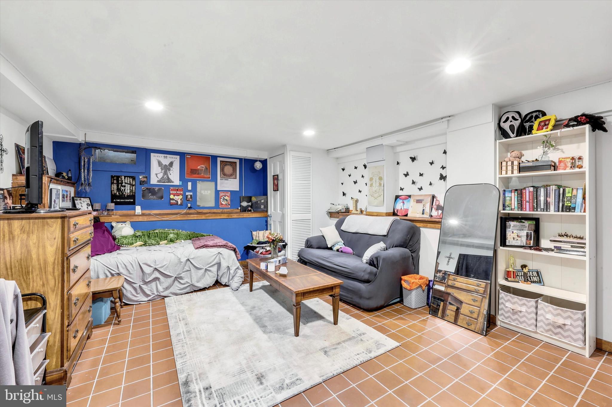 WASHINGTON SQ WEST - Residential
