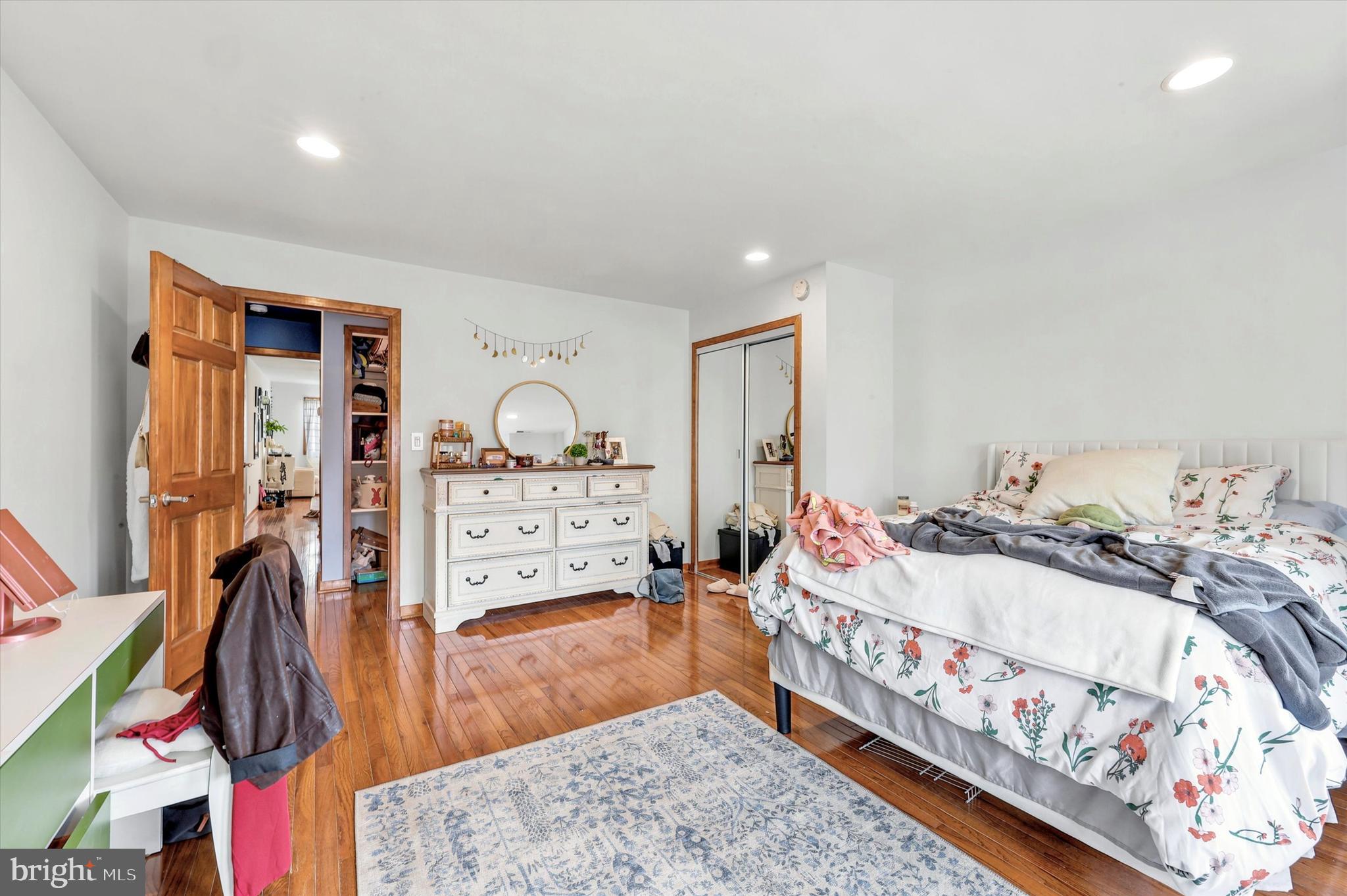 WASHINGTON SQ WEST - Residential