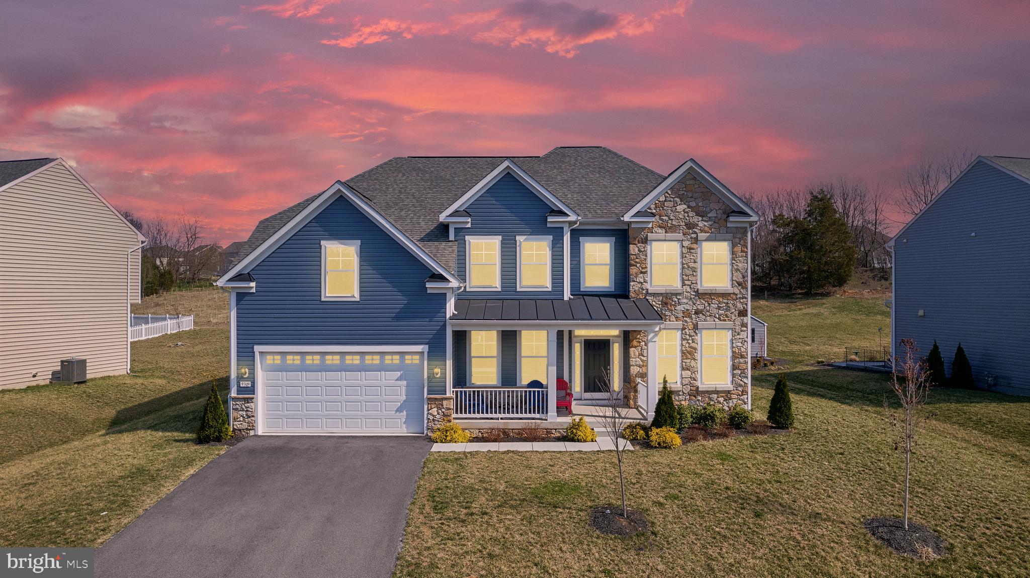WEST FIELDS - Residential