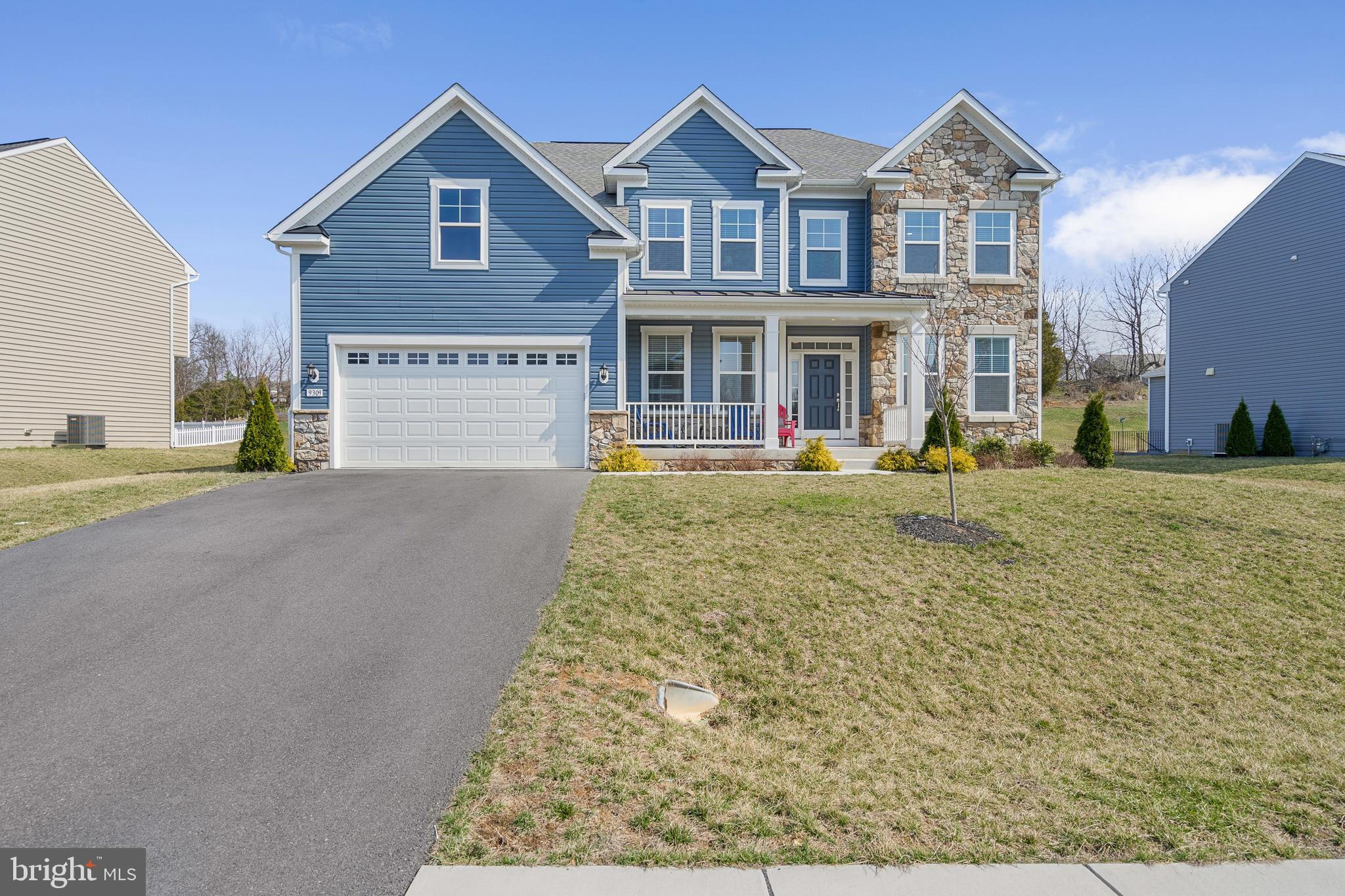 WEST FIELDS - Residential