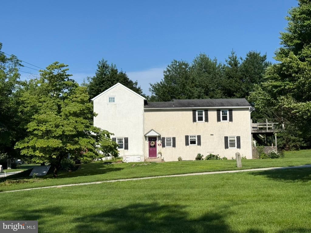 MONTGOMERY HILL - Residential