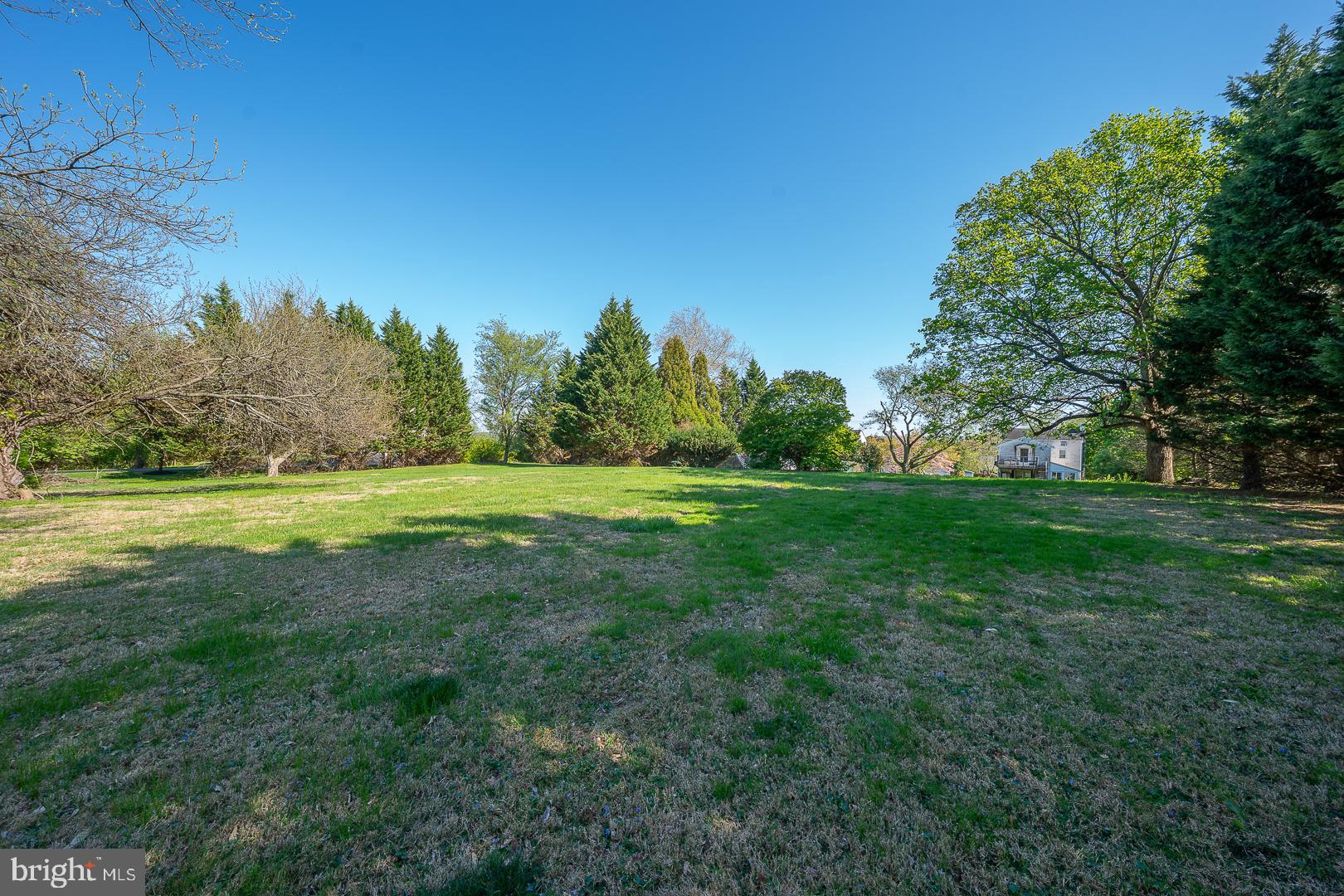 MONTGOMERY HILL - Residential