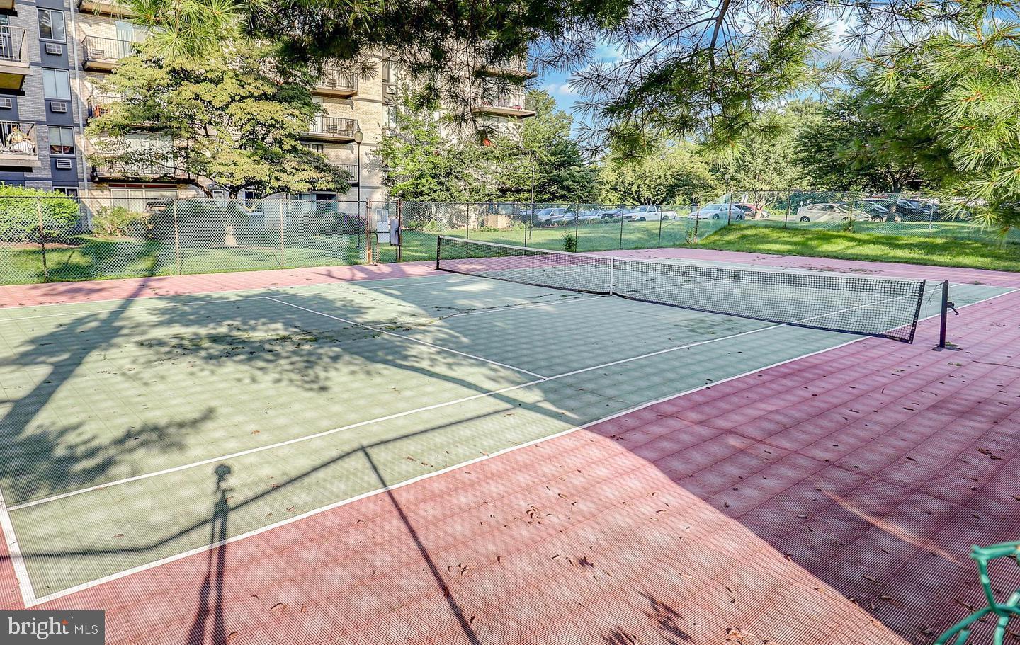 LAFAYETTE PARK CONDOMINIUM - Residential
