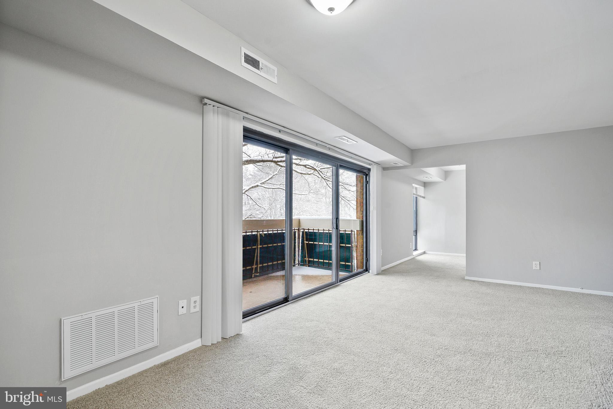 LAFAYETTE PARK CONDOMINIUM - Residential