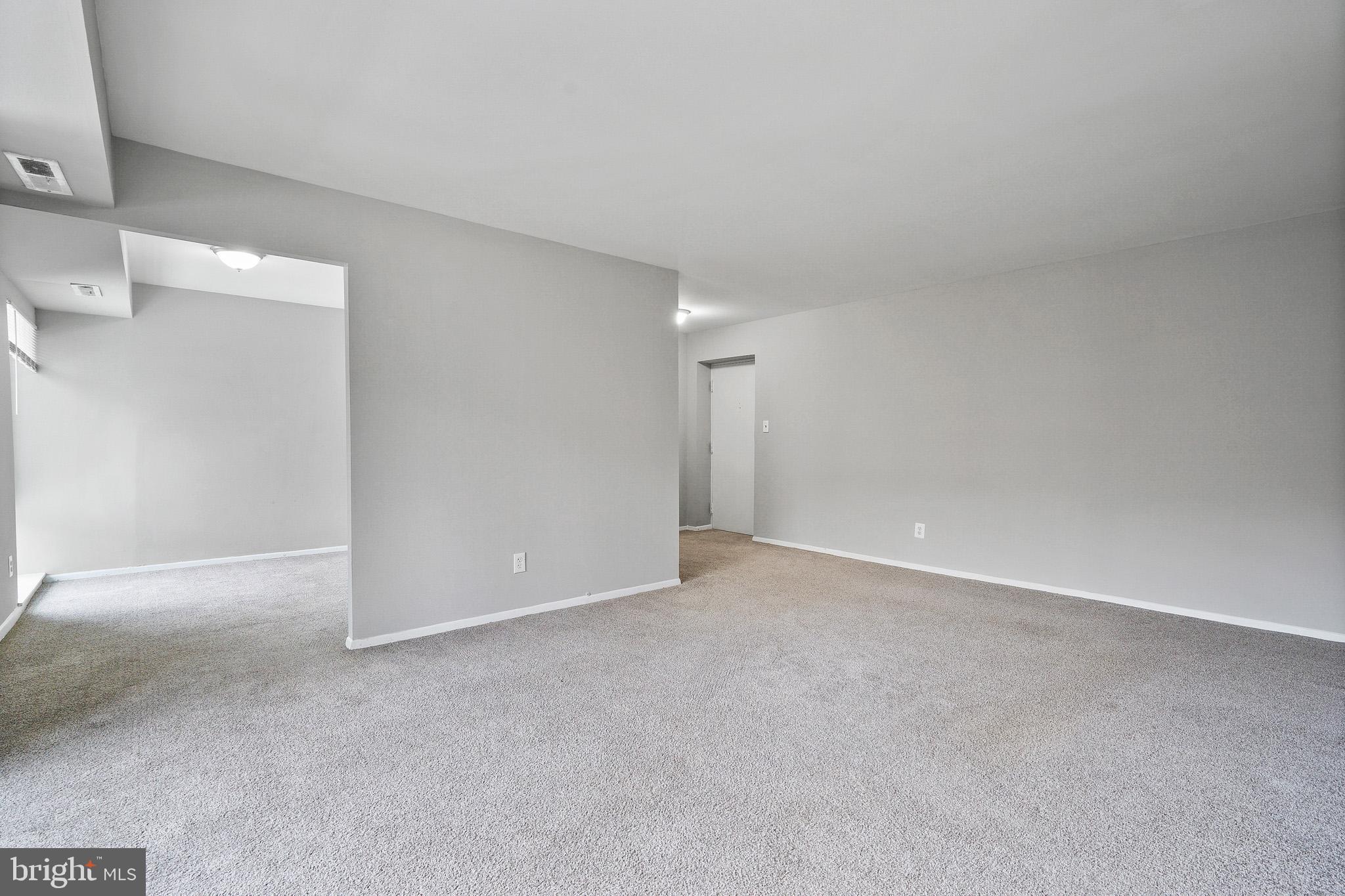 LAFAYETTE PARK CONDOMINIUM - Residential