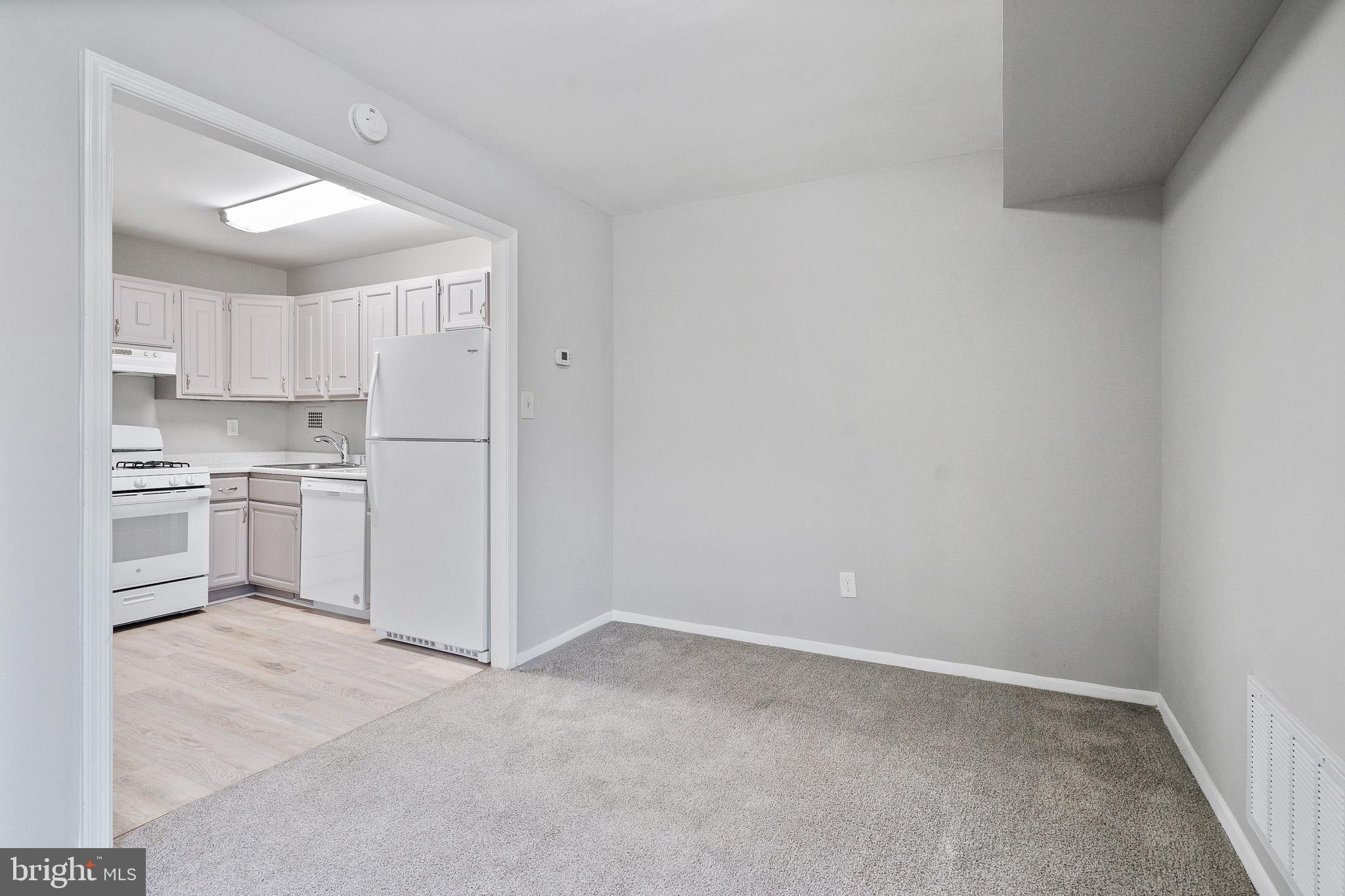 LAFAYETTE PARK CONDOMINIUM - Residential