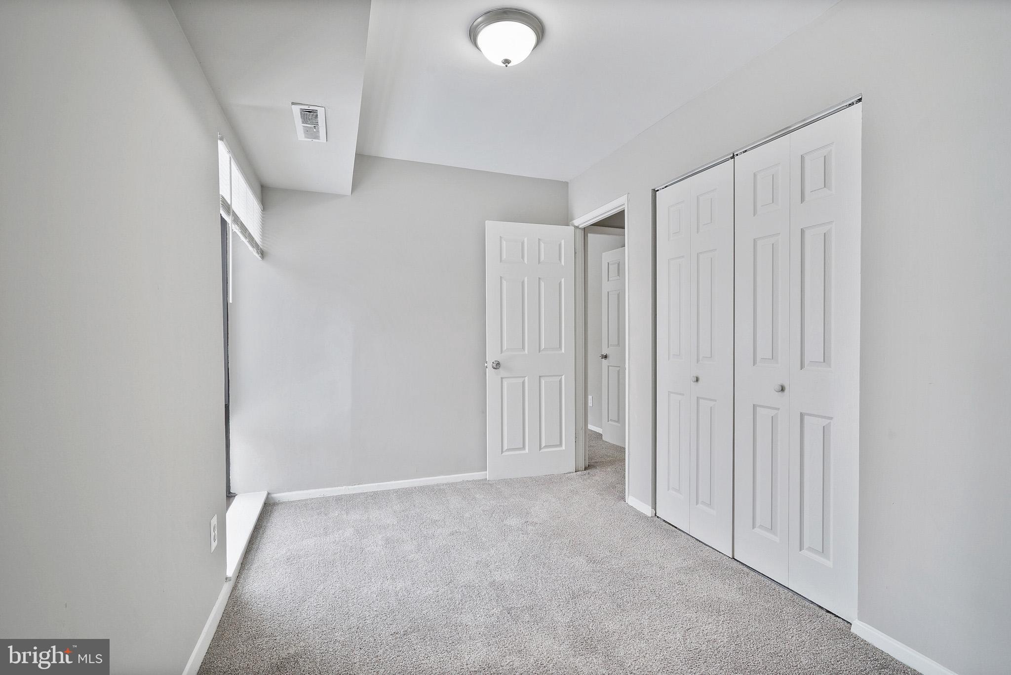 LAFAYETTE PARK CONDOMINIUM - Residential