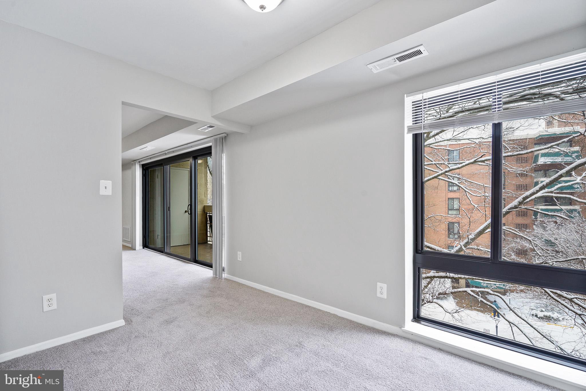 LAFAYETTE PARK CONDOMINIUM - Residential