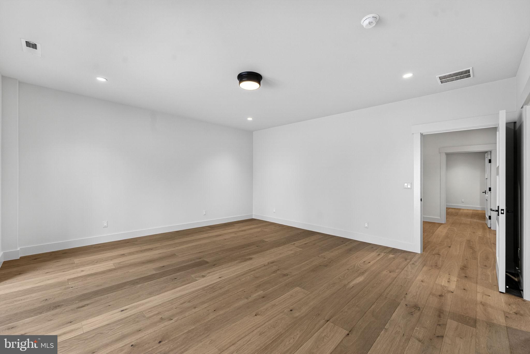 RESIDENCES AT SALAMANDER - Residential
