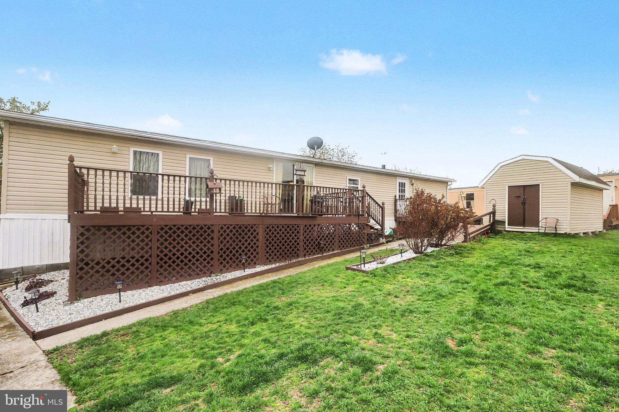 NORTHVIEW MANOR - Residential