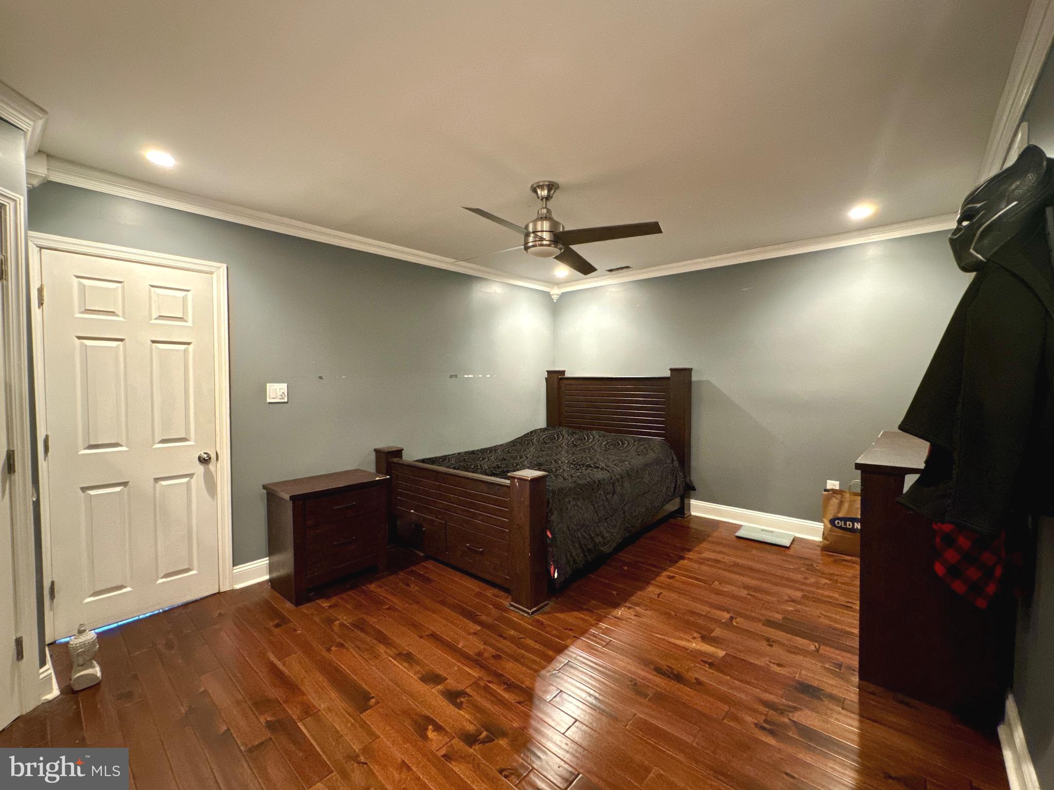 HOLMESBURG - Residential