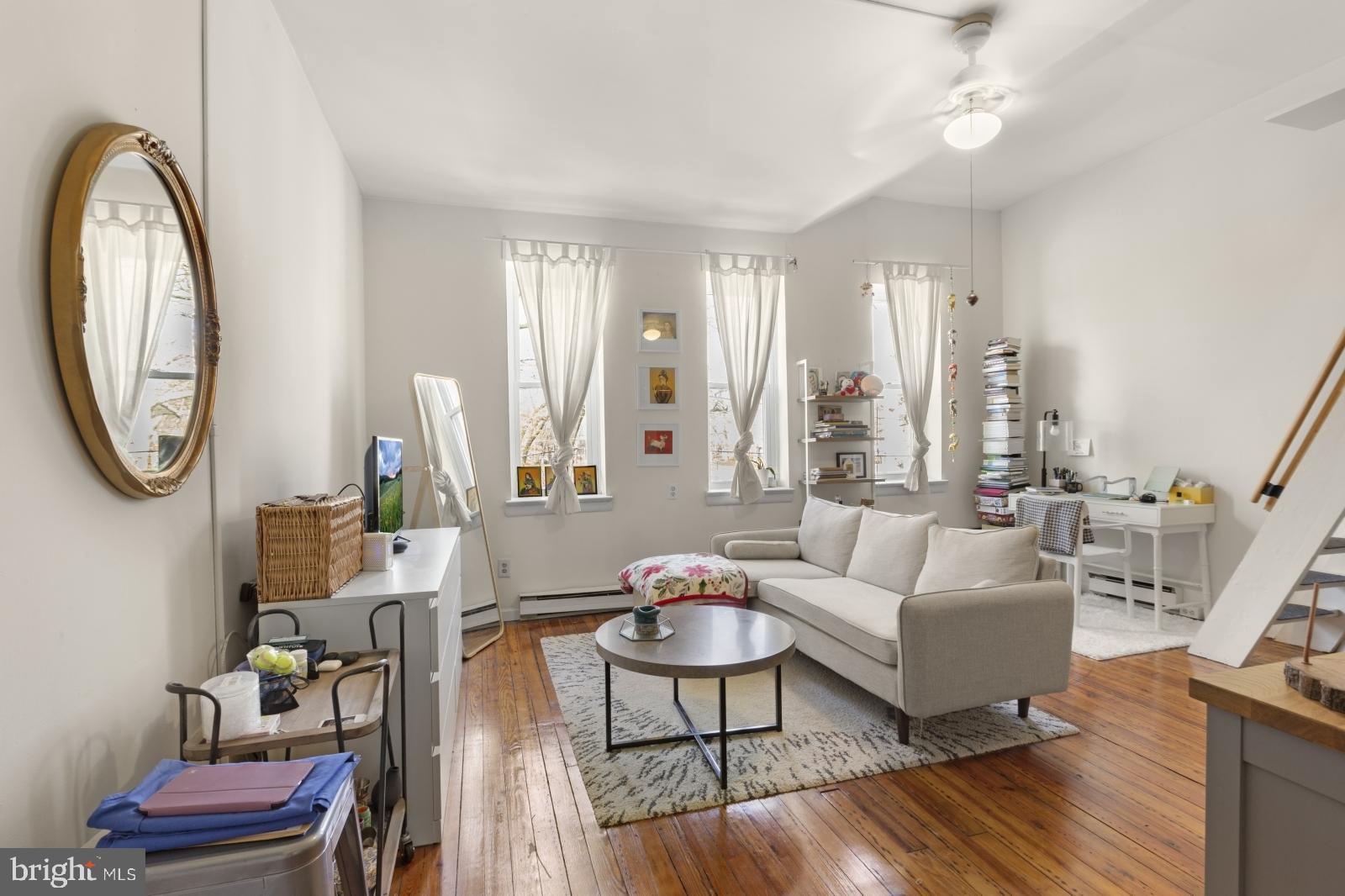 QUEEN VILLAGE - Residential Lease