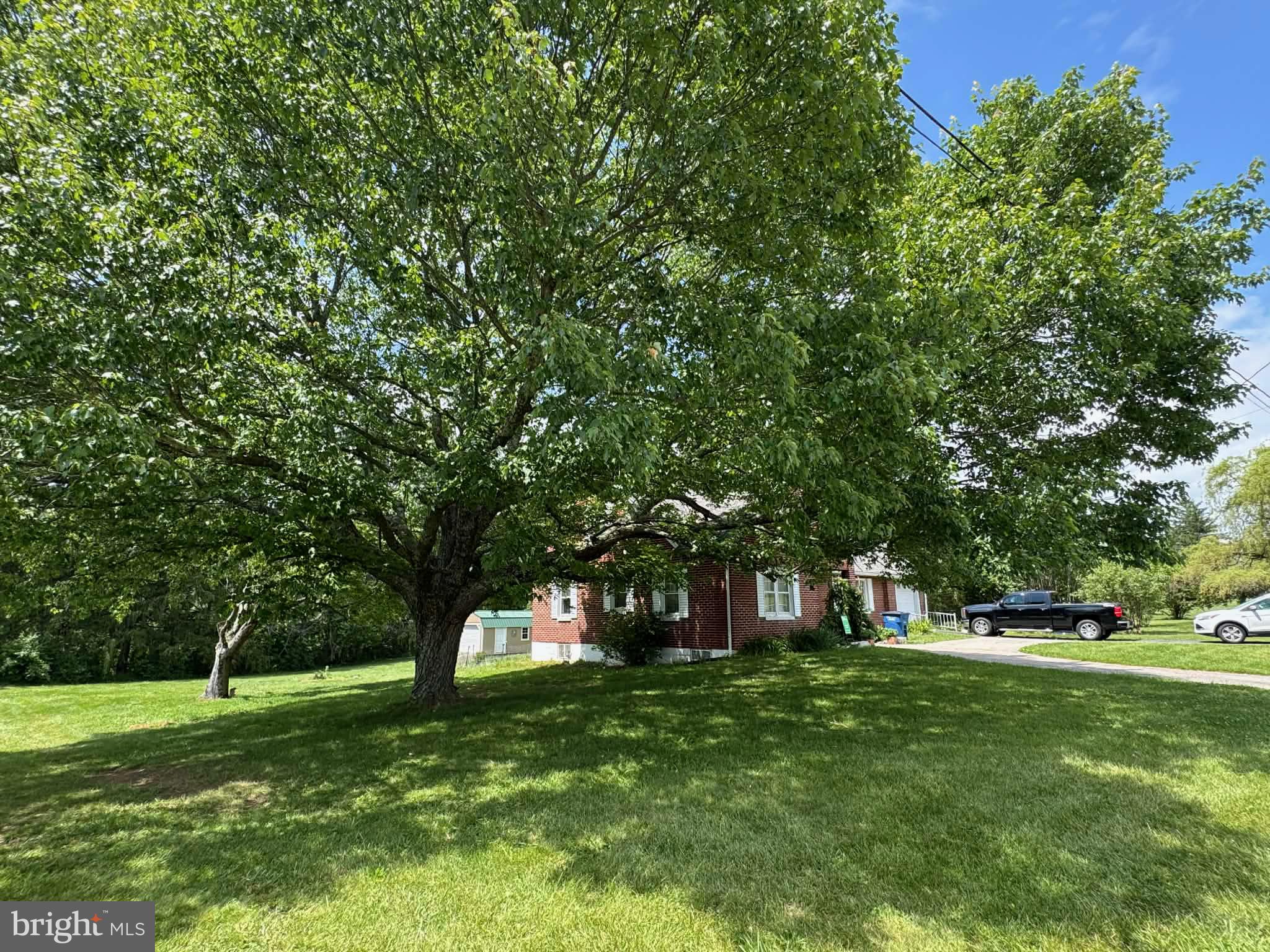 220 NORTH - Residential
