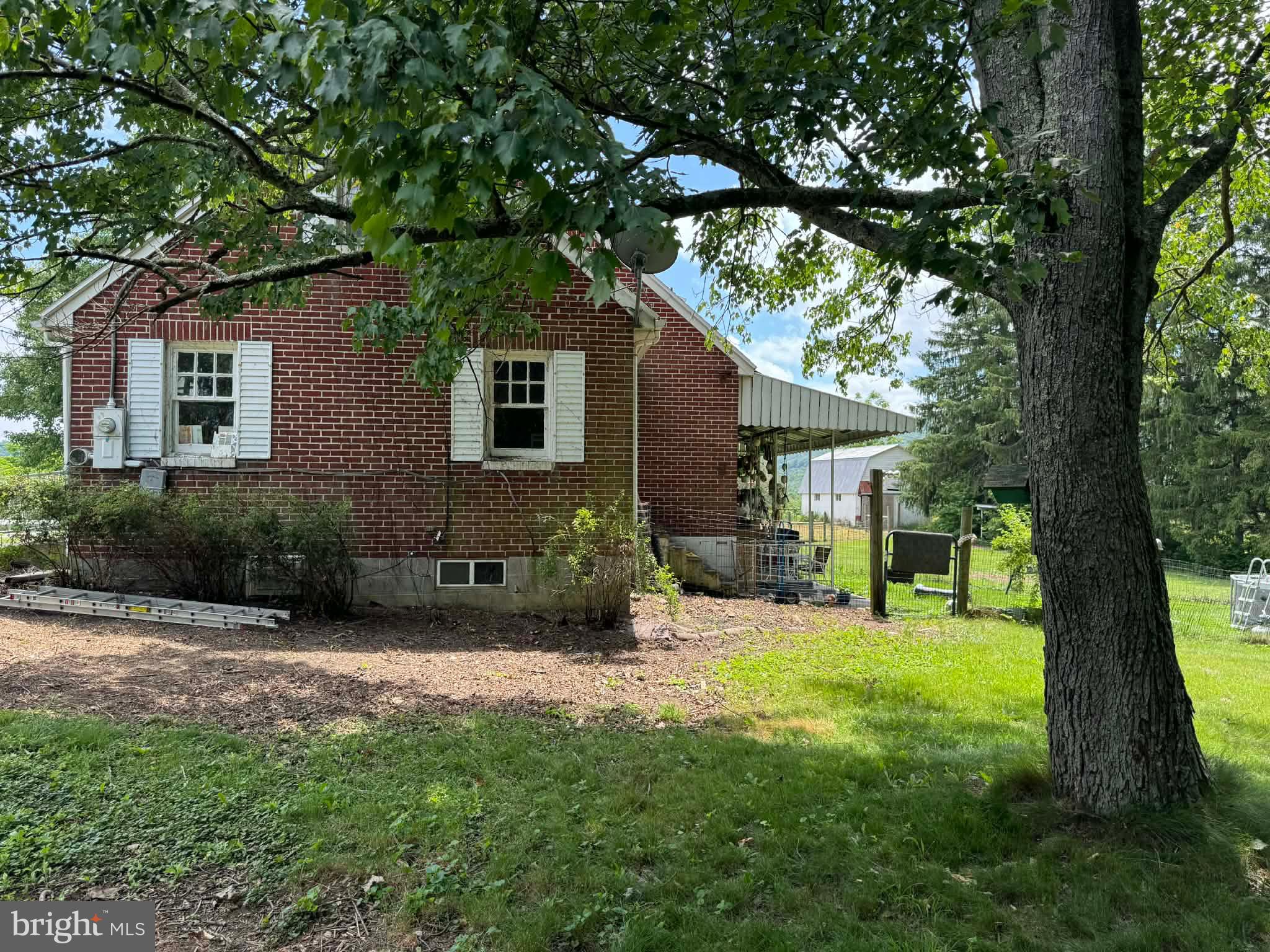 220 NORTH - Residential