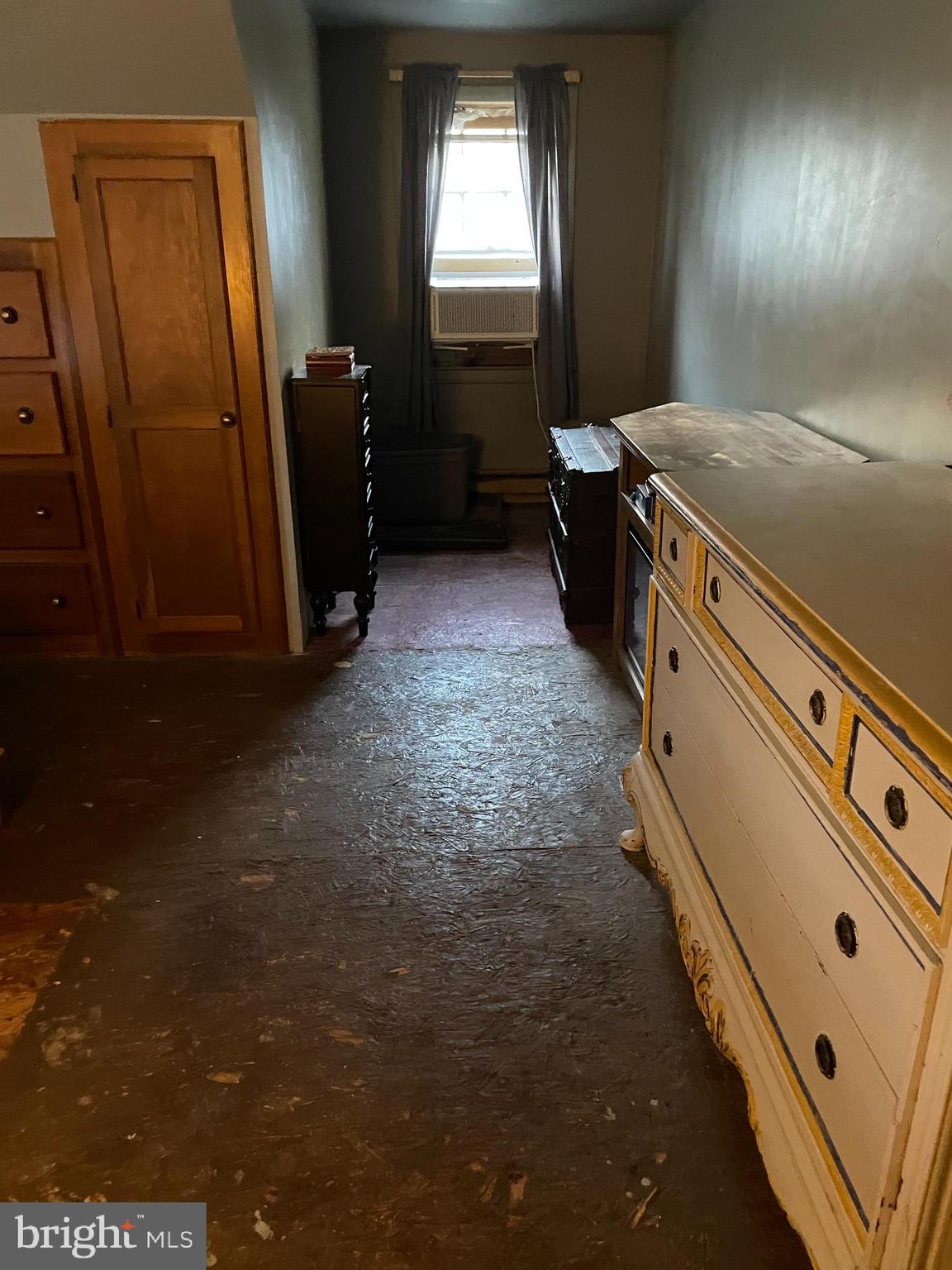 220 NORTH - Residential