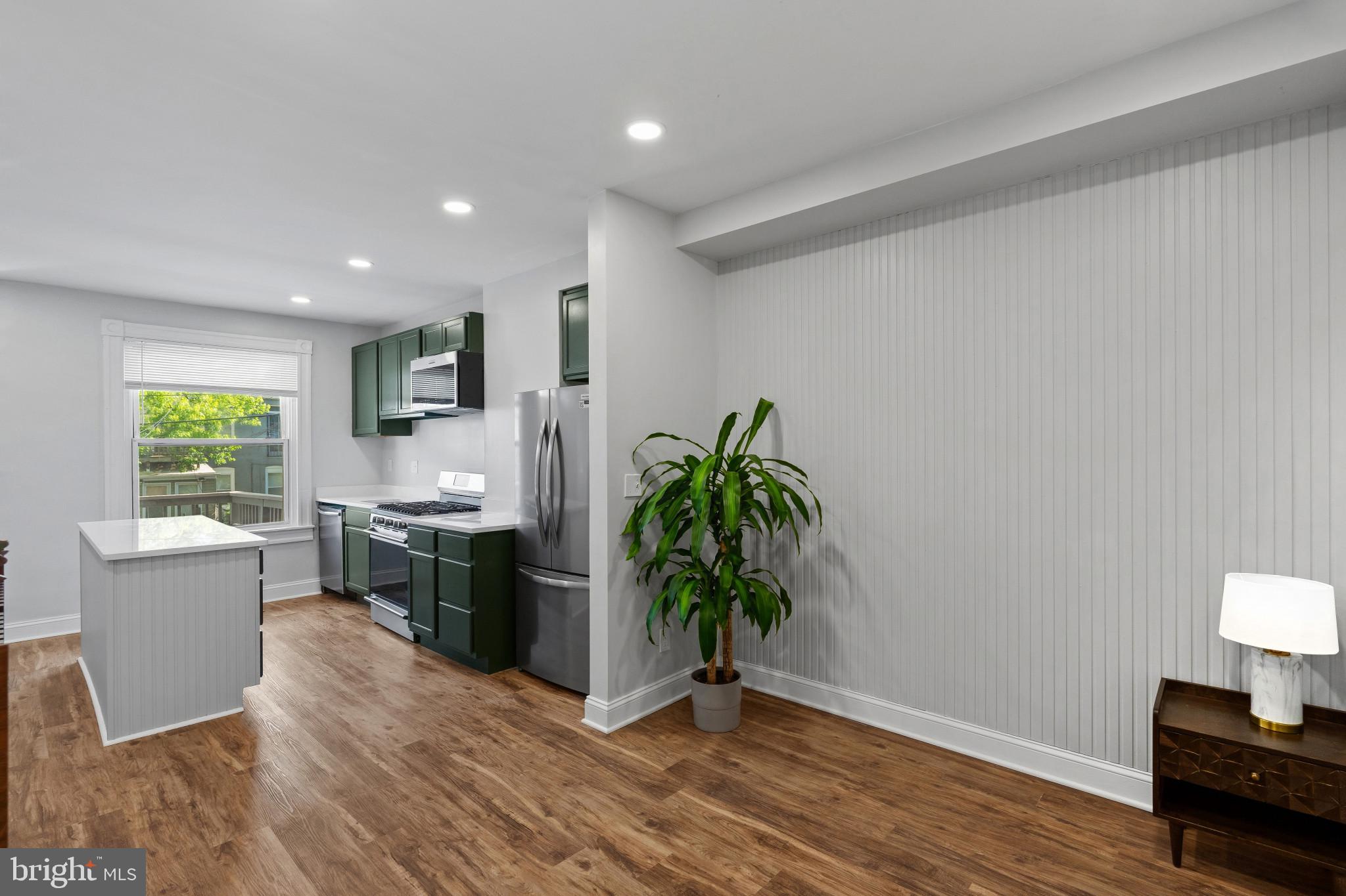 WAVERLY - Residential