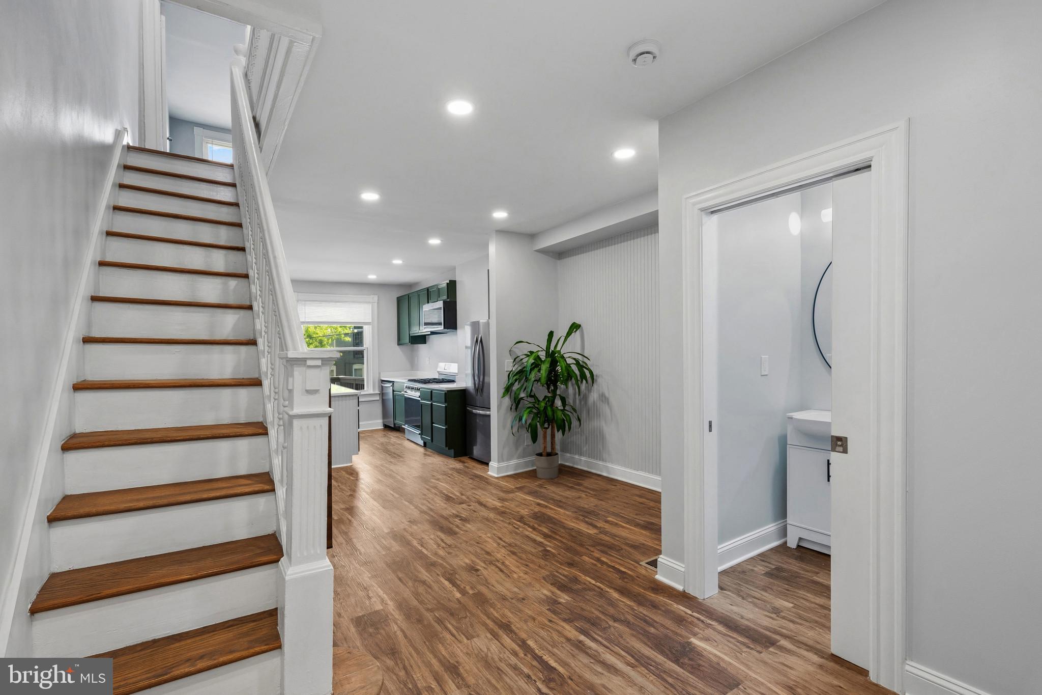 WAVERLY - Residential