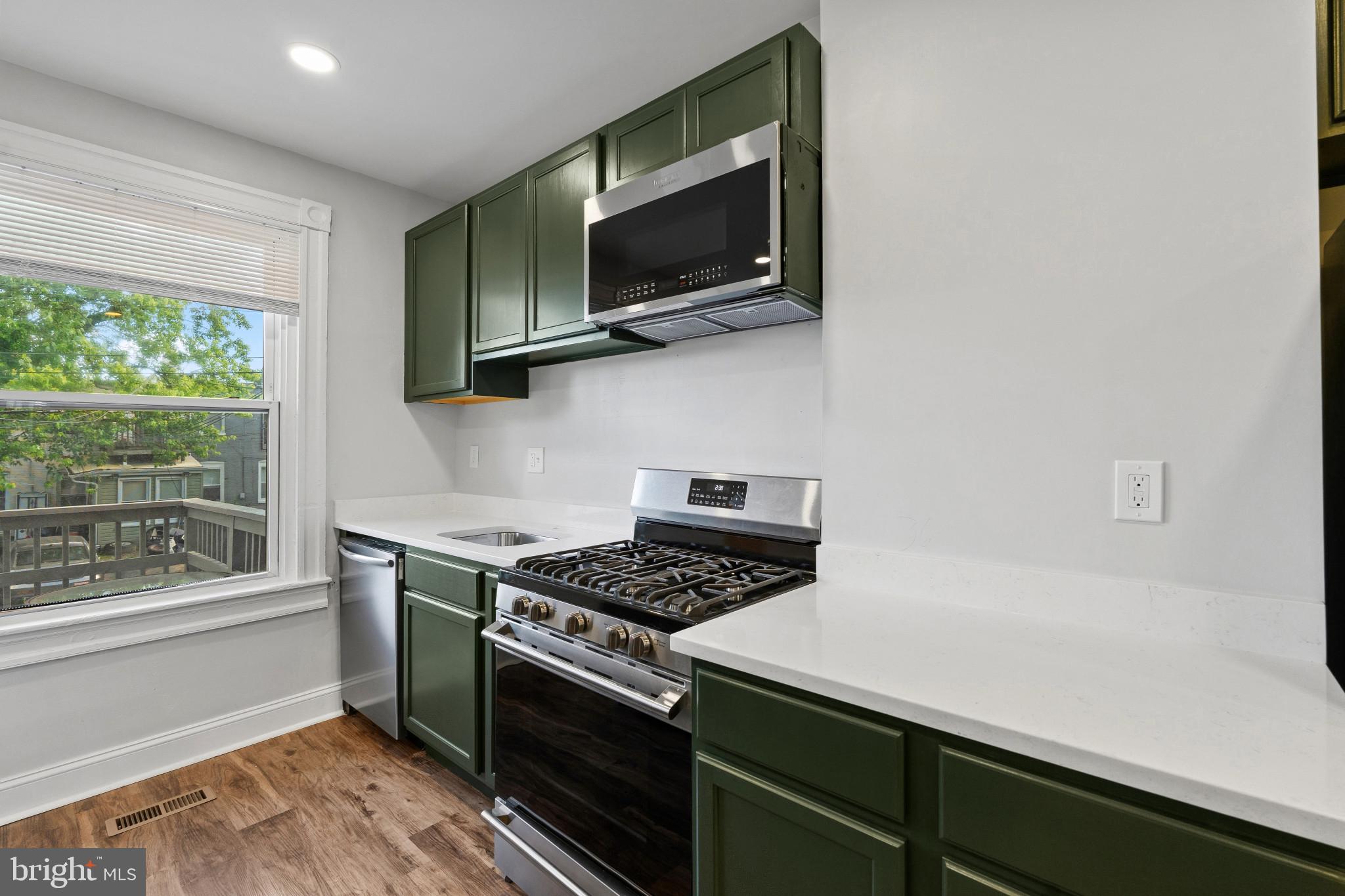 WAVERLY - Residential