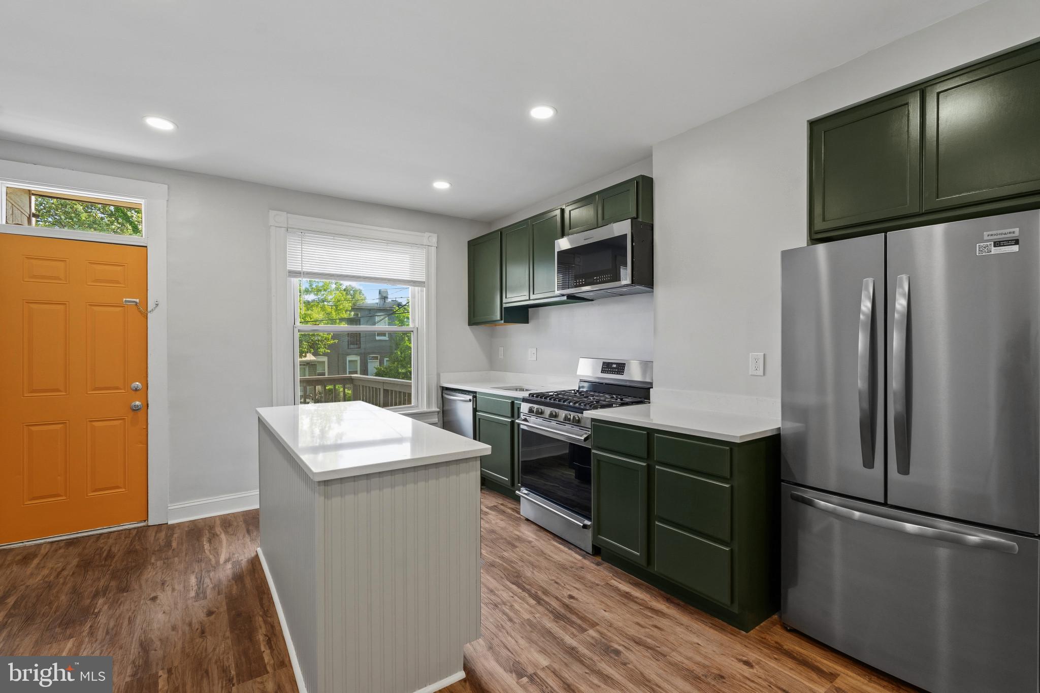 WAVERLY - Residential