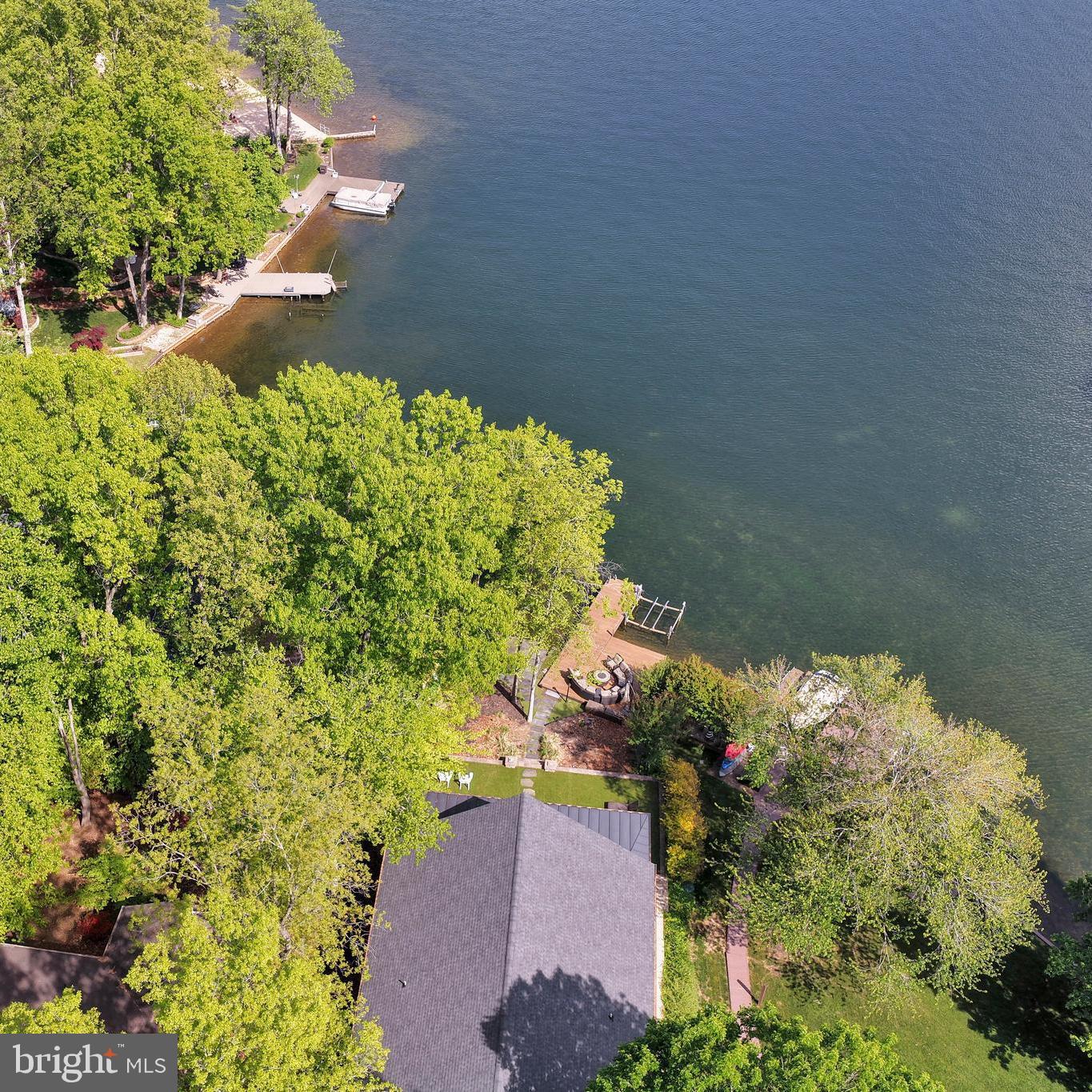 LAKE OF THE WOODS - Residential