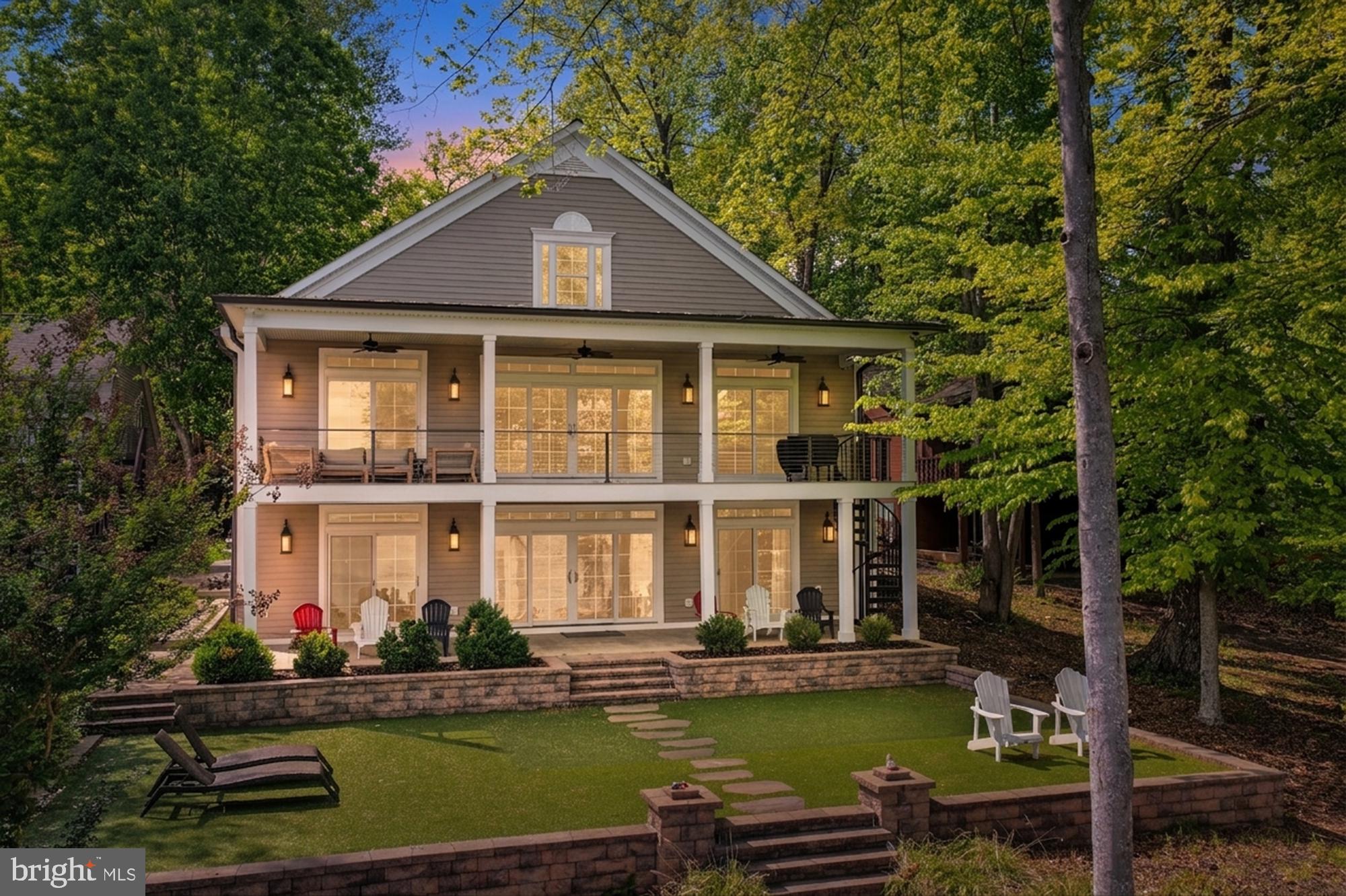 LAKE OF THE WOODS - Residential