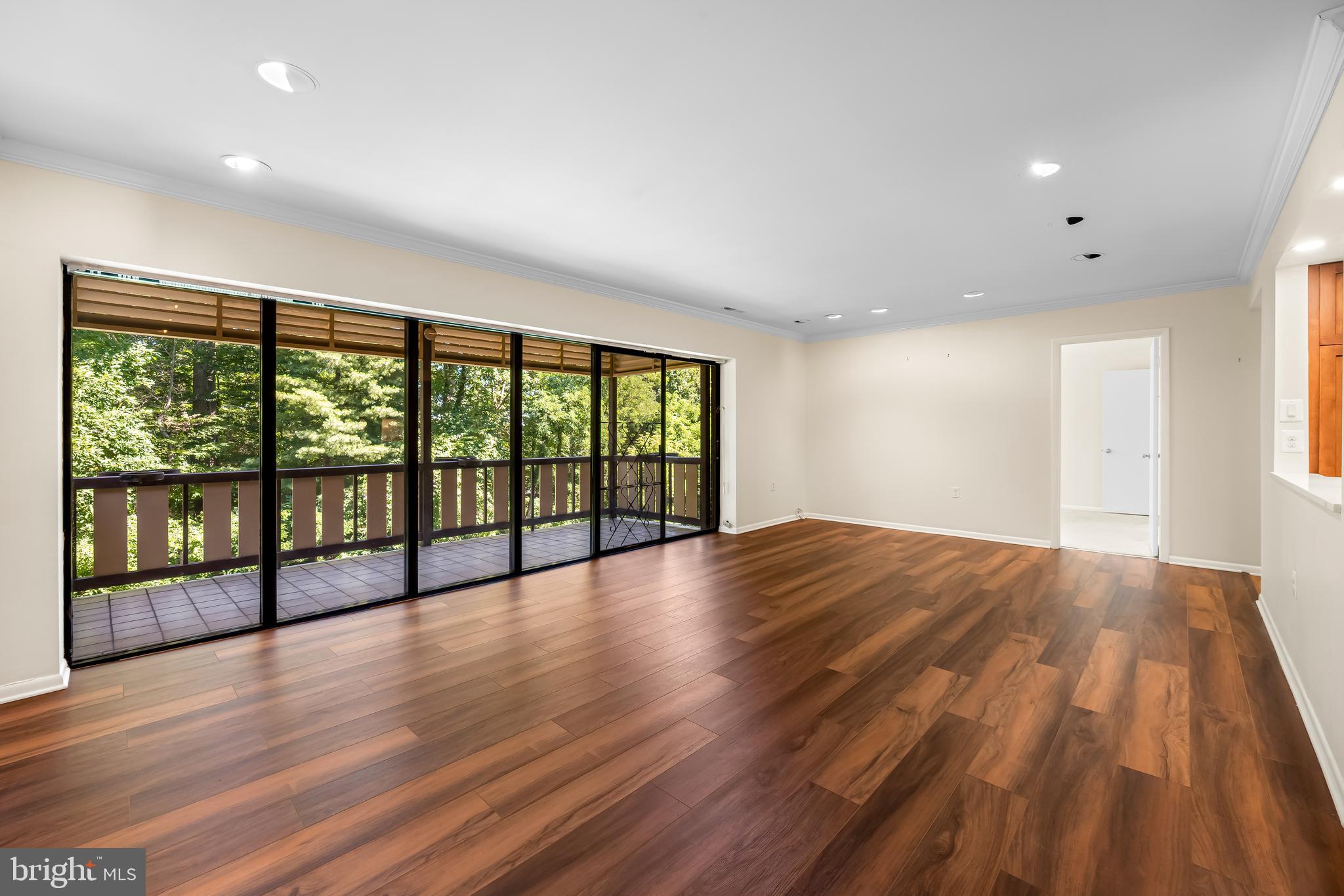 CROSS KEYS - Residential