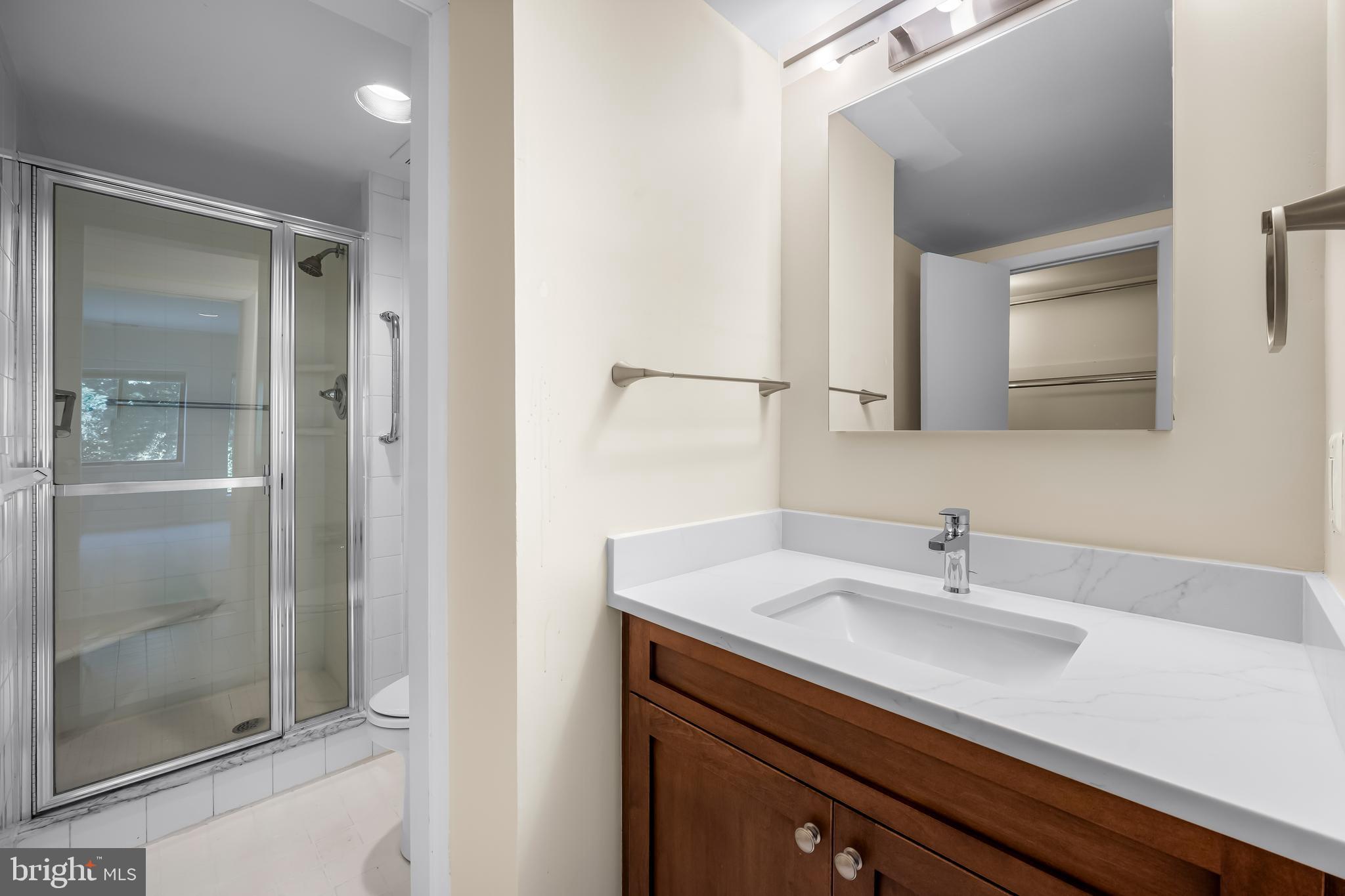 CROSS KEYS - Residential