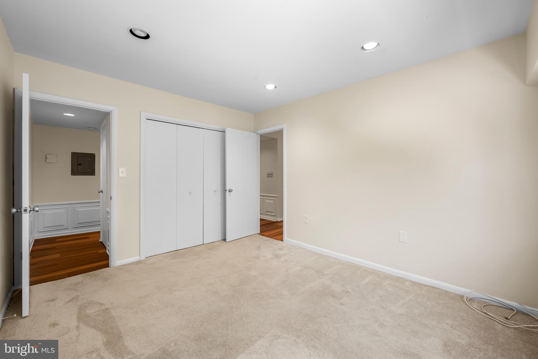CROSS KEYS - Residential