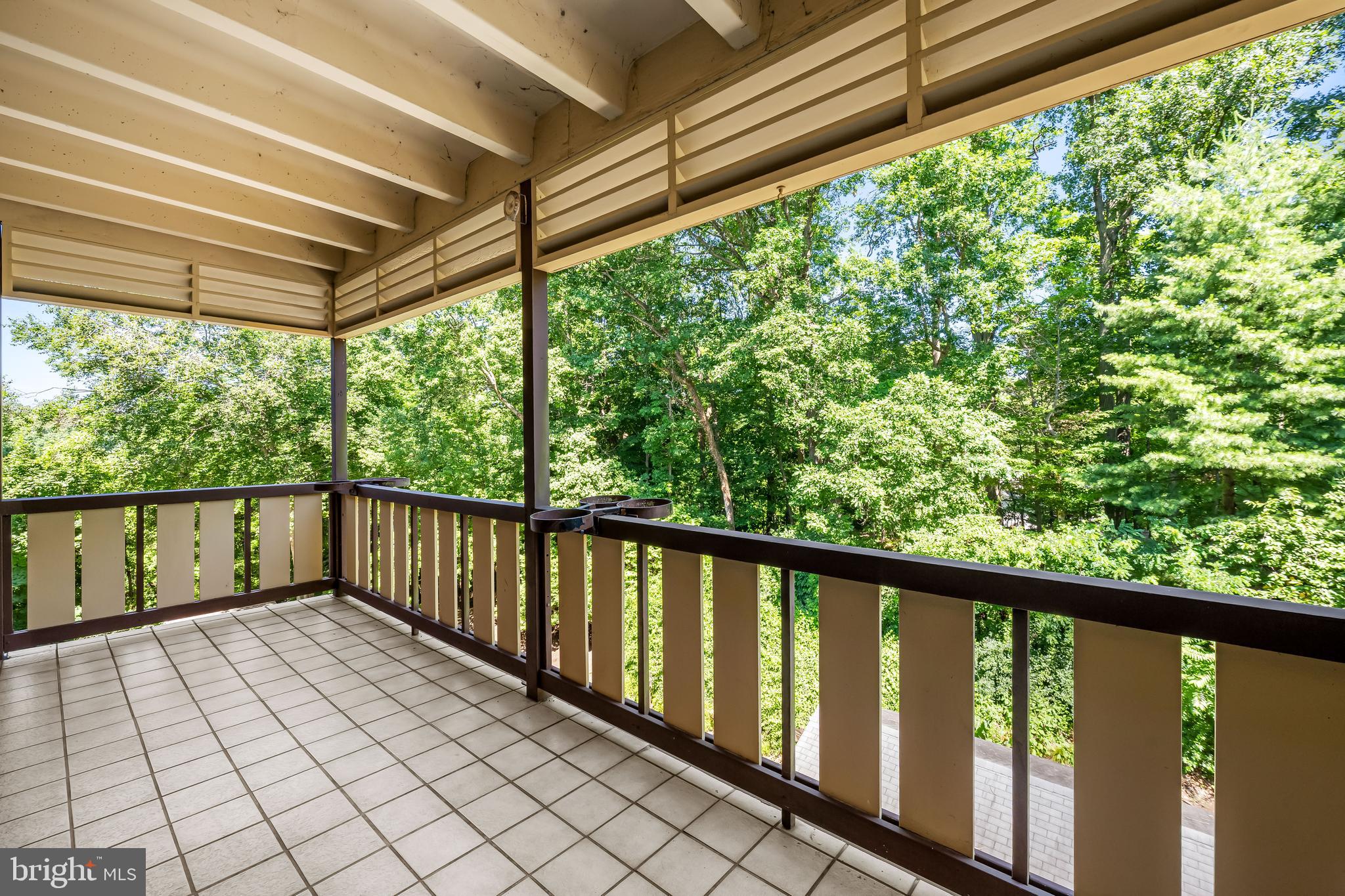 CROSS KEYS - Residential